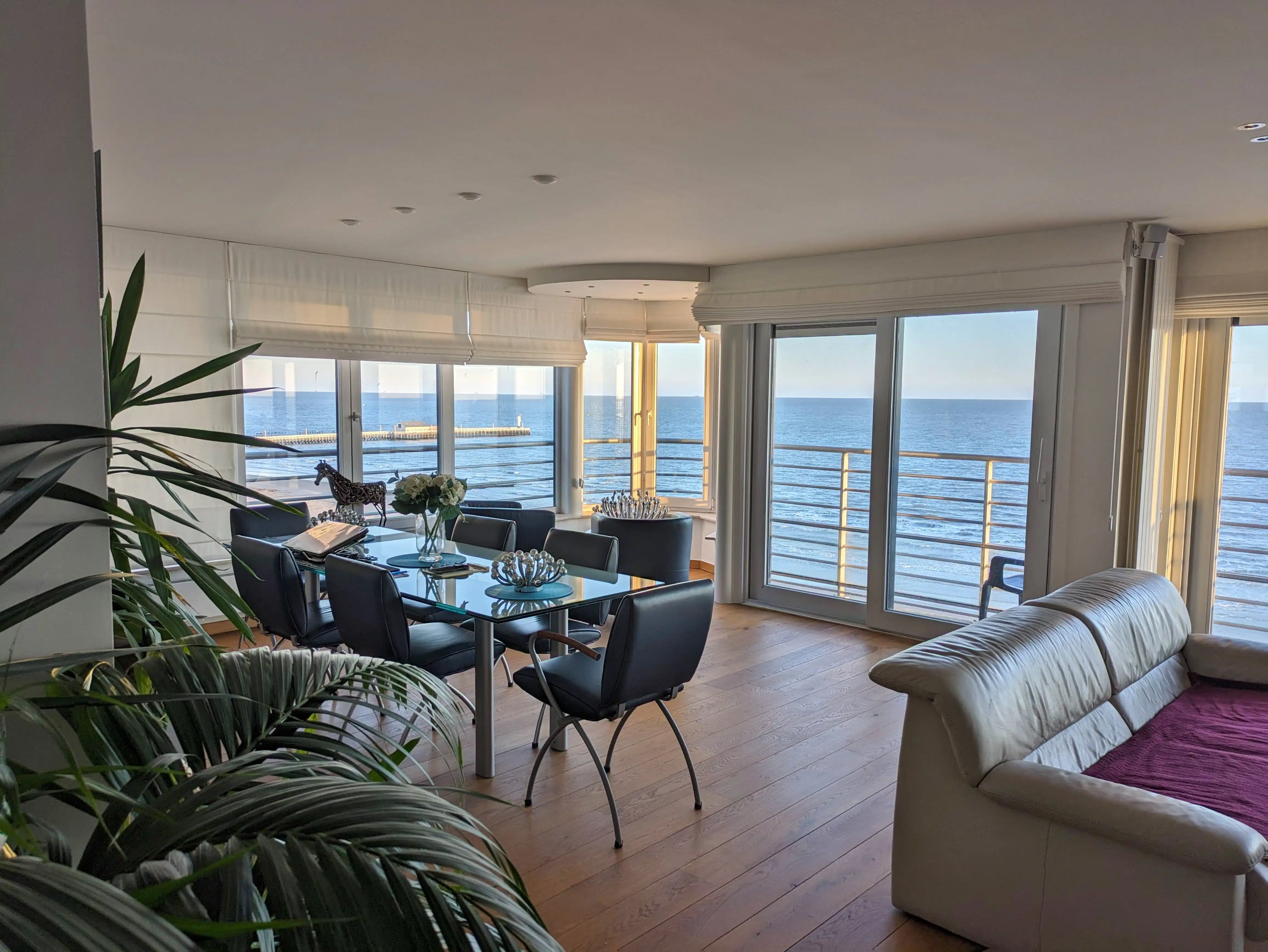 Uniek 4-slaapkamerappartement met fantastisch zicht op zee. foto 19