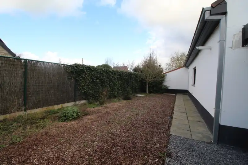 Gerenoveerde woning met drie/vier slaapkamers te Kachtem foto 17