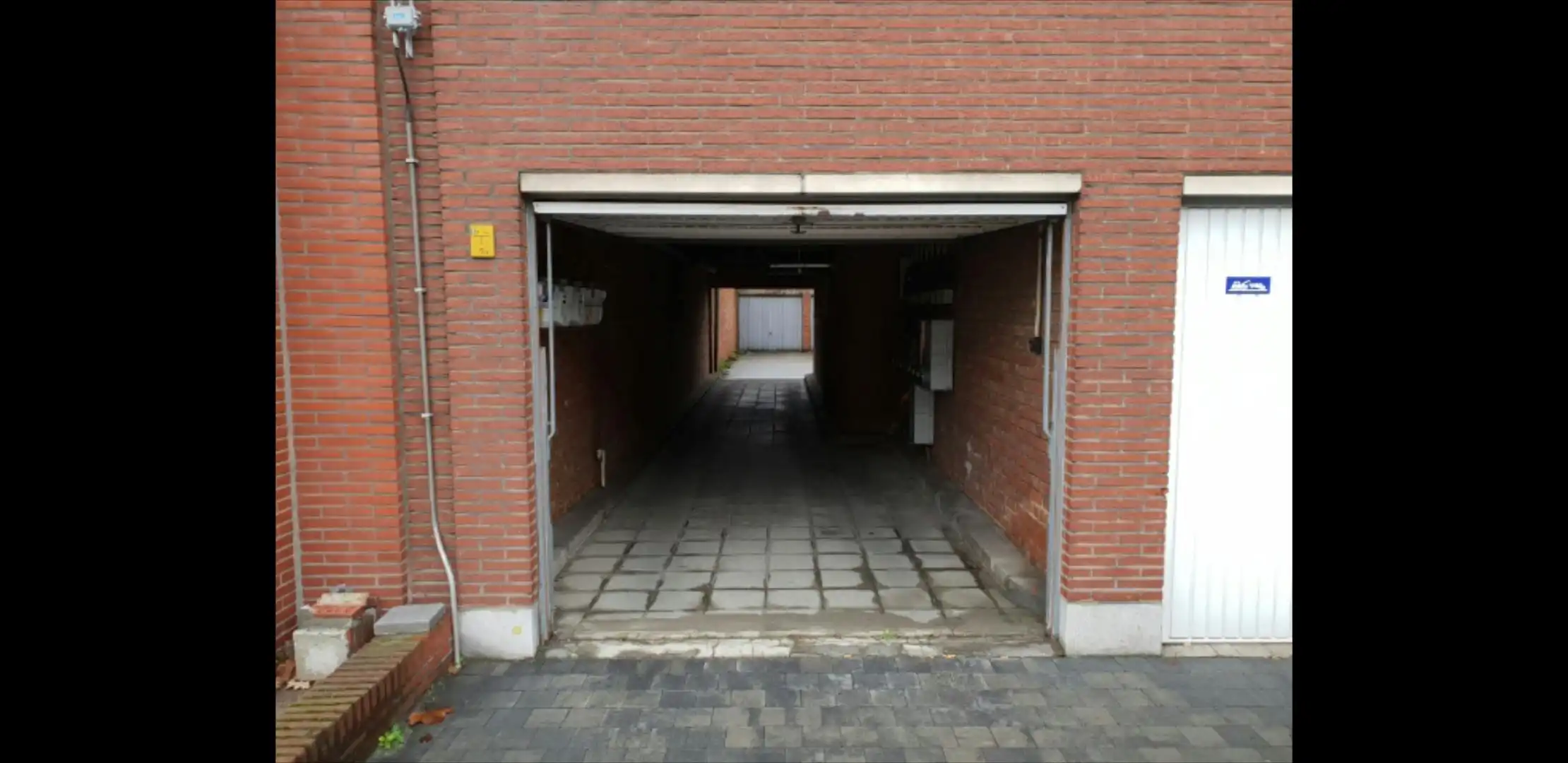 Garagebox te koop in Deurne aan de Ruggeveldlaan 507-509 foto 7