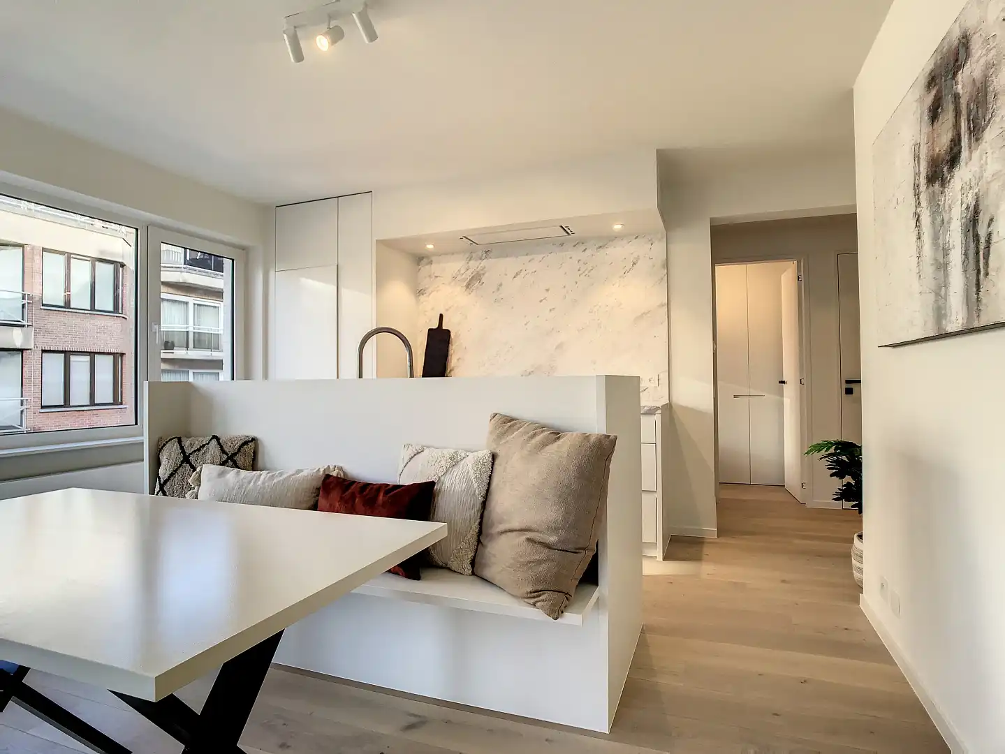 Centraal gelegen twee-kamer appartement nabij de Lippenslaan foto 5