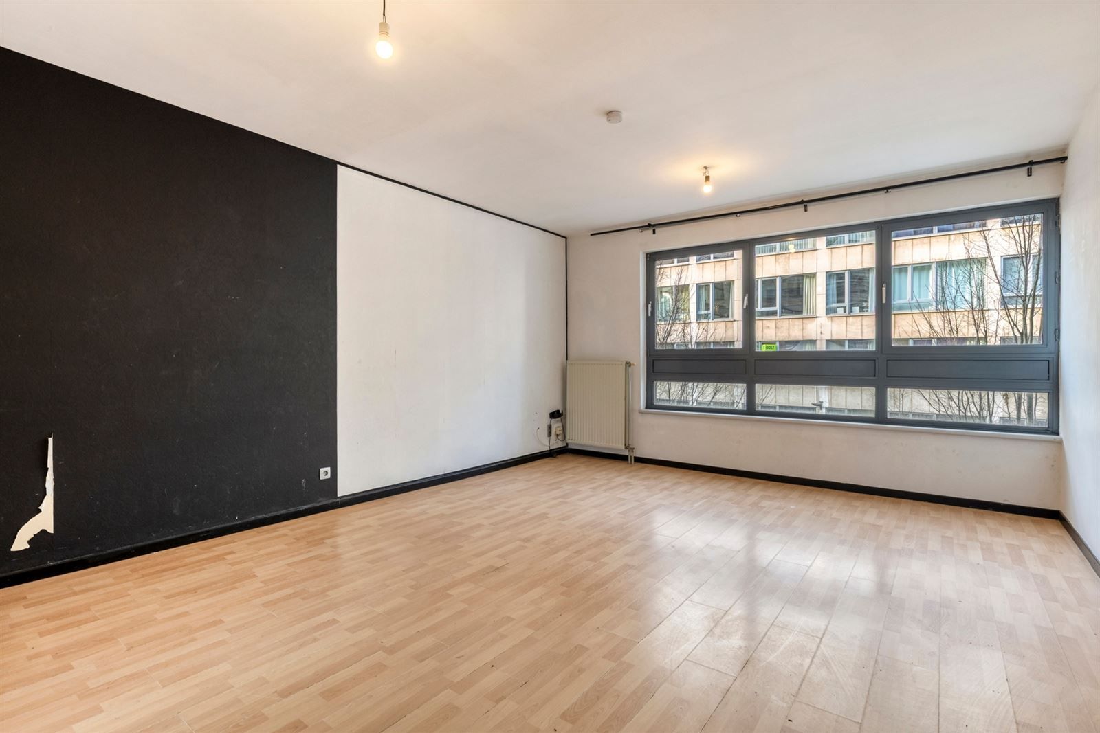 Perfect gelegen op te frissen 1 slpk appt! foto 4