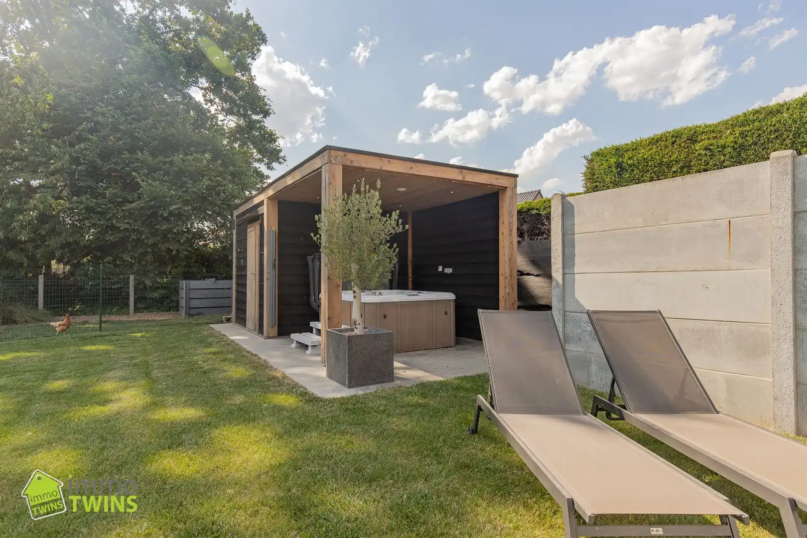 Ruime, energiezuinige gezinswoning met 275 m² bewoonbare oppervlakte, prachtige tuin en tal van extra's in Dendermonde (Oudegem) foto 20