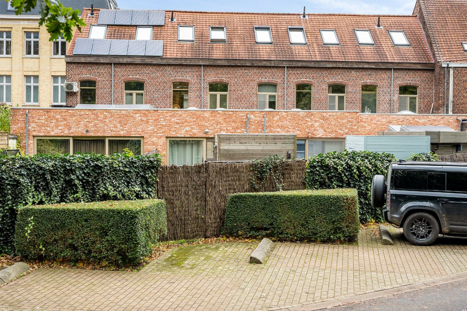 Verzorgde, instapklare woning met 3 slaapkamers in hartje Ieper foto 20