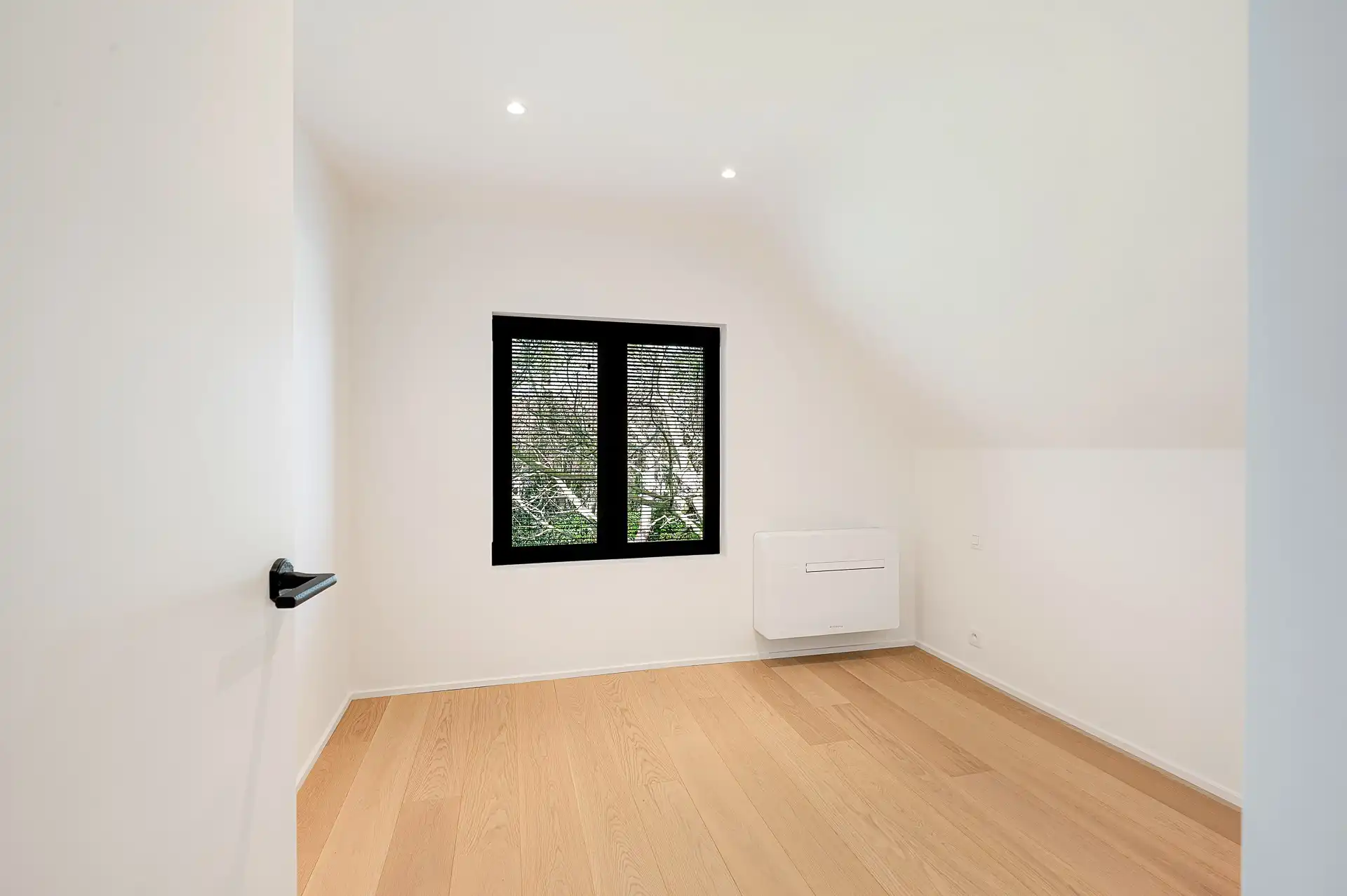 Smaakvol afgewerkte villa in Maaiken met ruime tuin foto 34