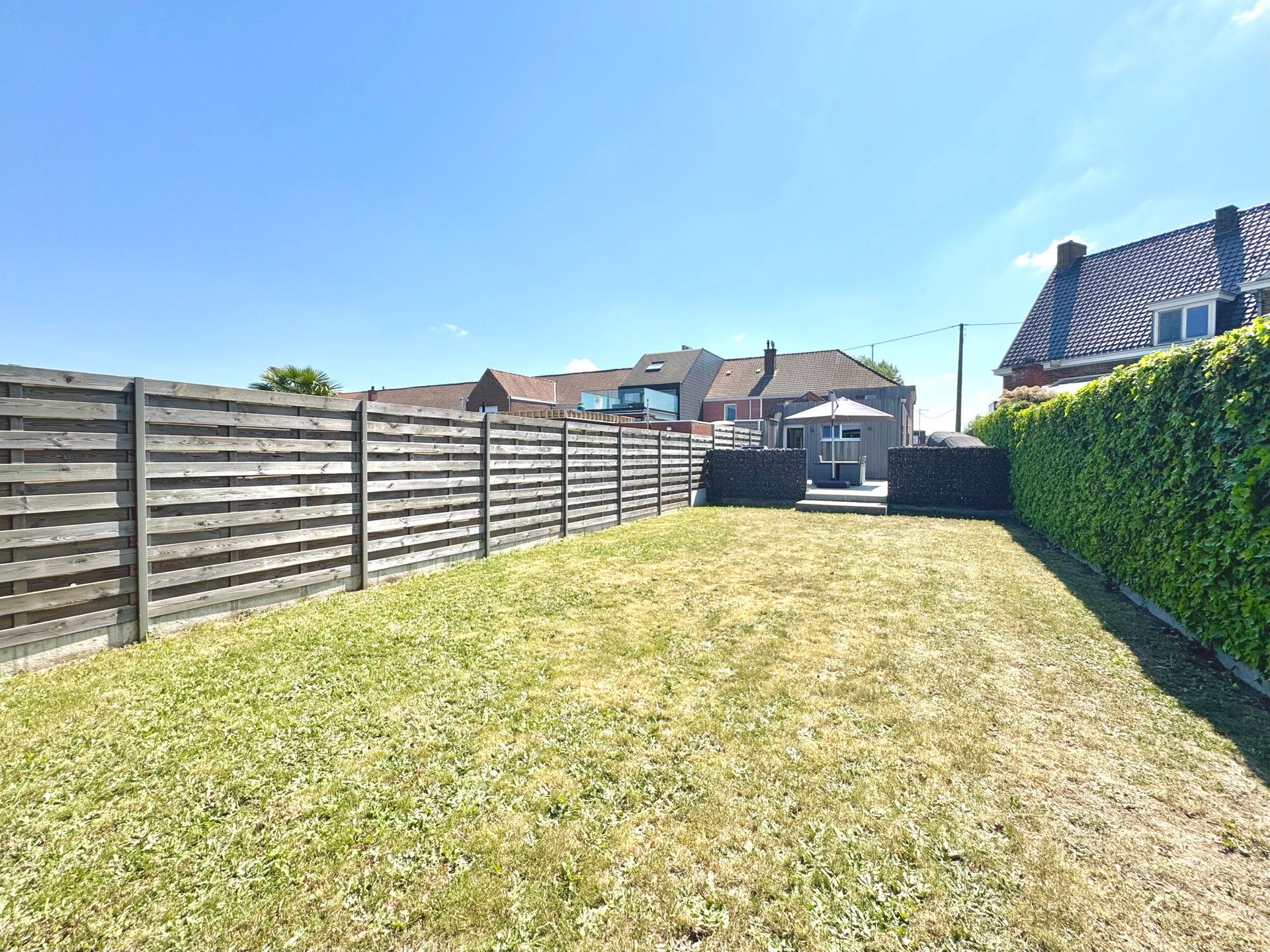 HOB met BIJGEBOUW en uitweg achteraan op 416 m² foto 4