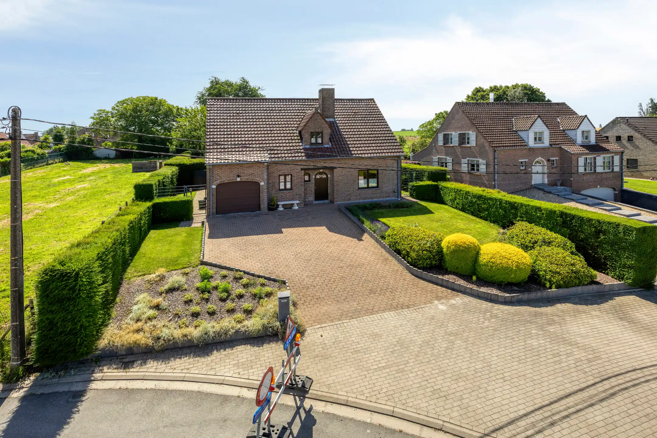 ZEER GOED ONDERHOUDEN WONING MET 4 KAMERS EN GROTE TUIN foto 4