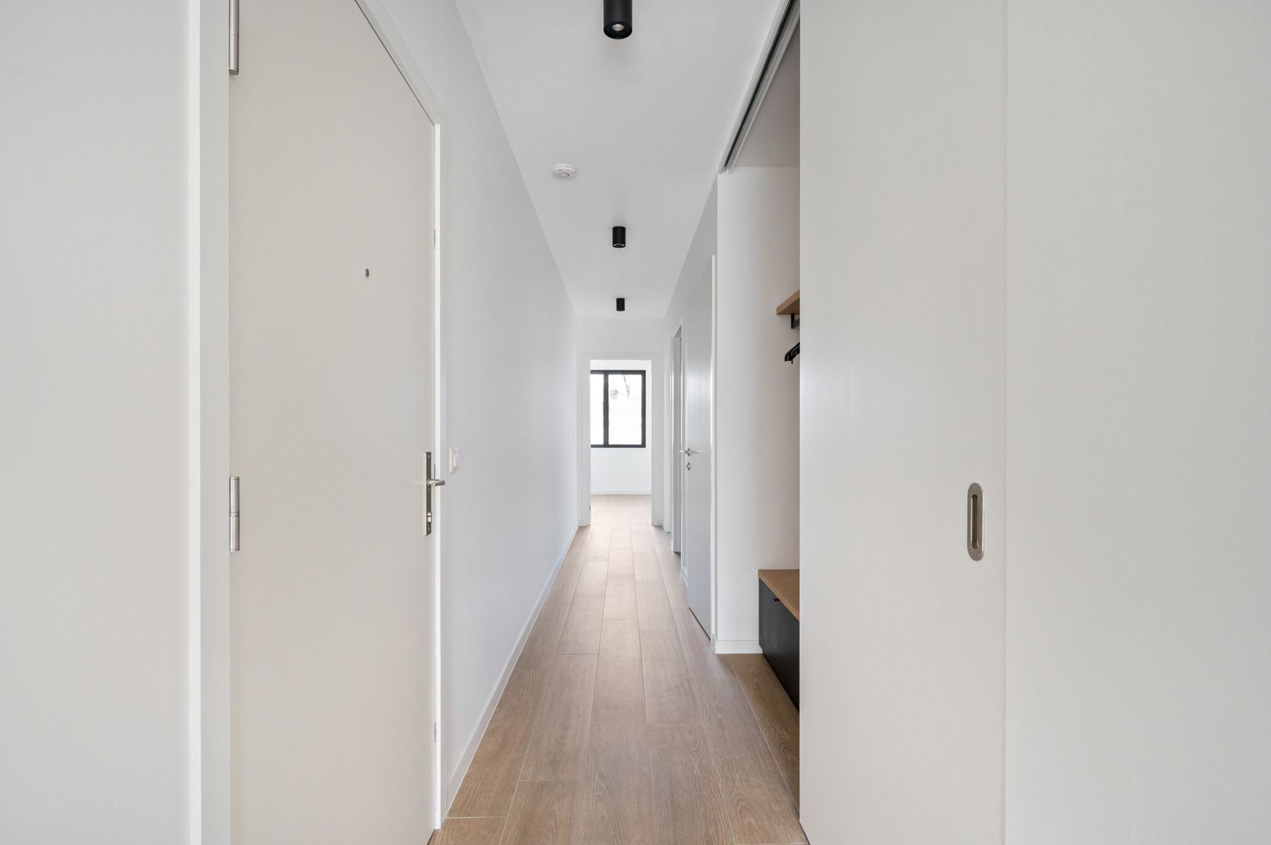 Nieuwbouw gelijkvloers appartement met staanplaats en kelder foto 8