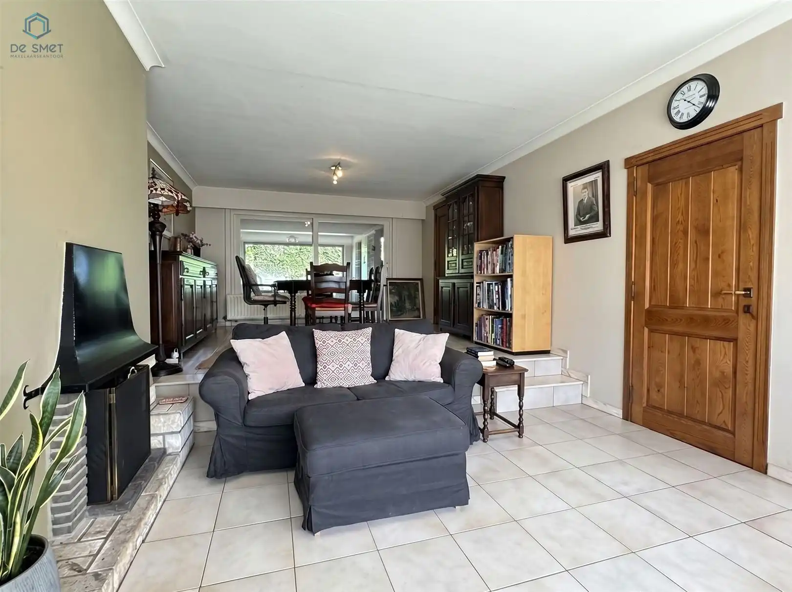 Instapklare woning met garage en tuin foto 4