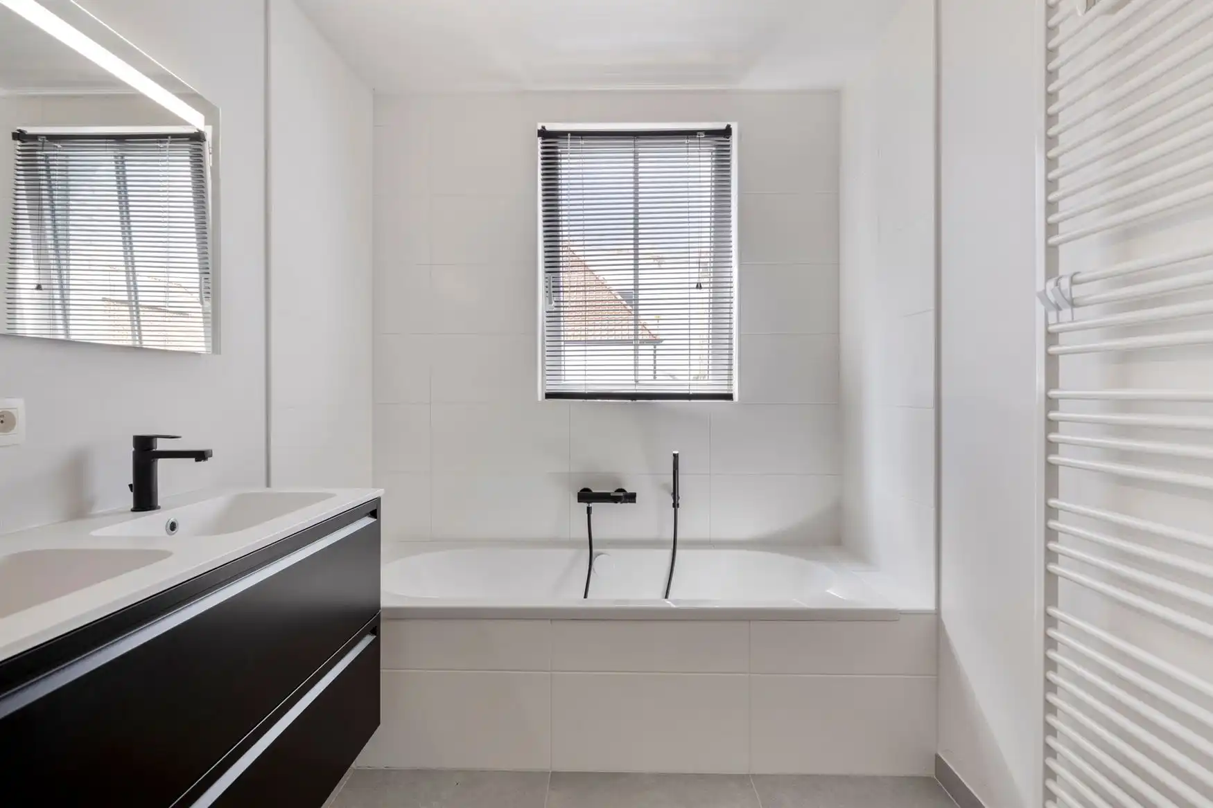Nieuwbouwwoning op gunstige locatie foto 10