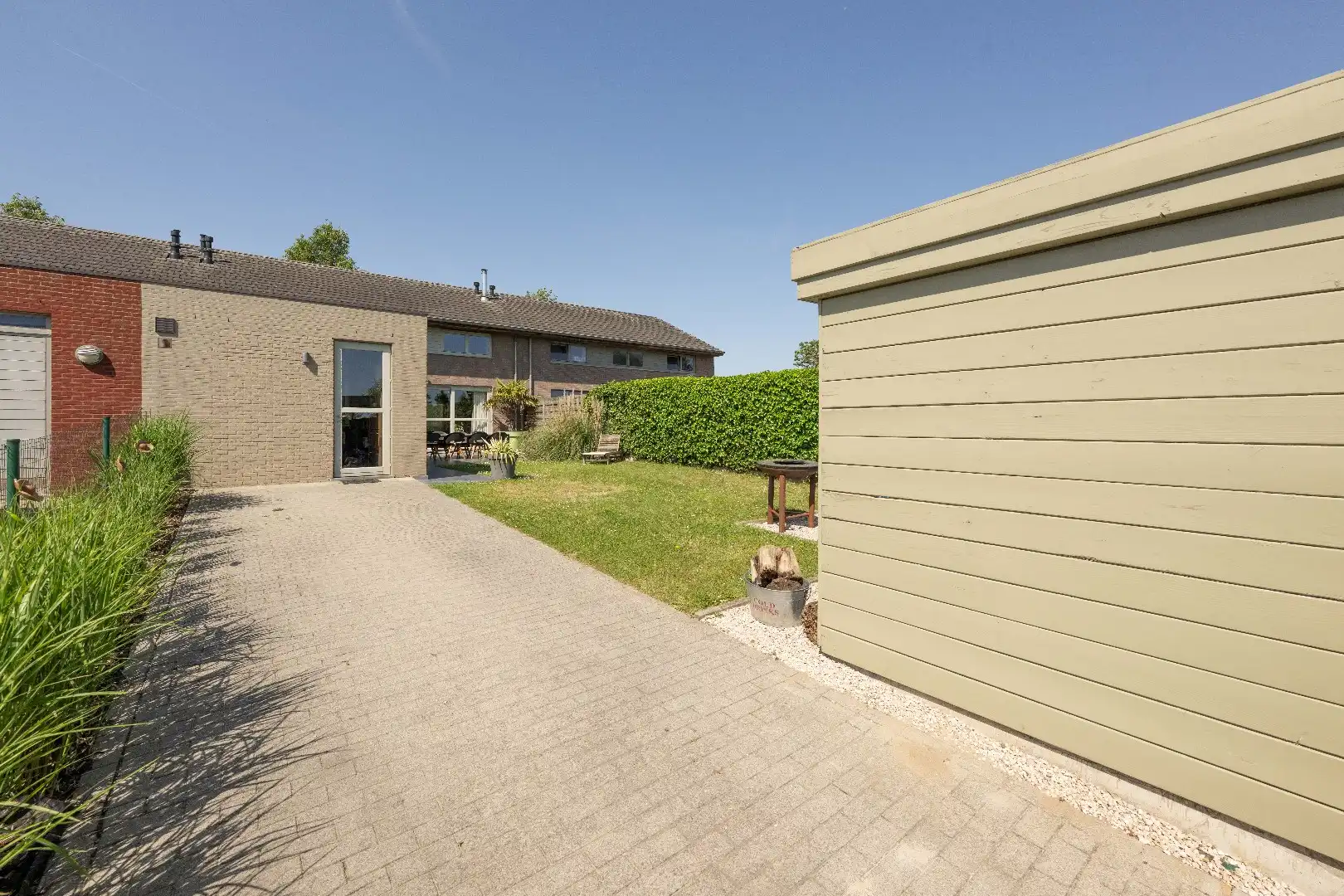 INSTAPKLARE GEZINSWONING  3 SLPKS | TUIN & TOEGANG ACHTEROM foto 18
