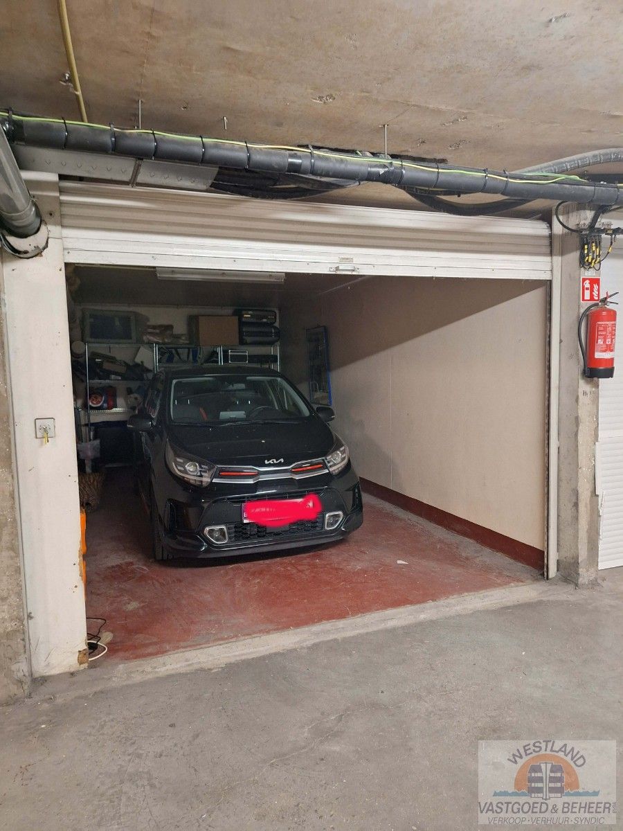 Gesloten garage foto 4