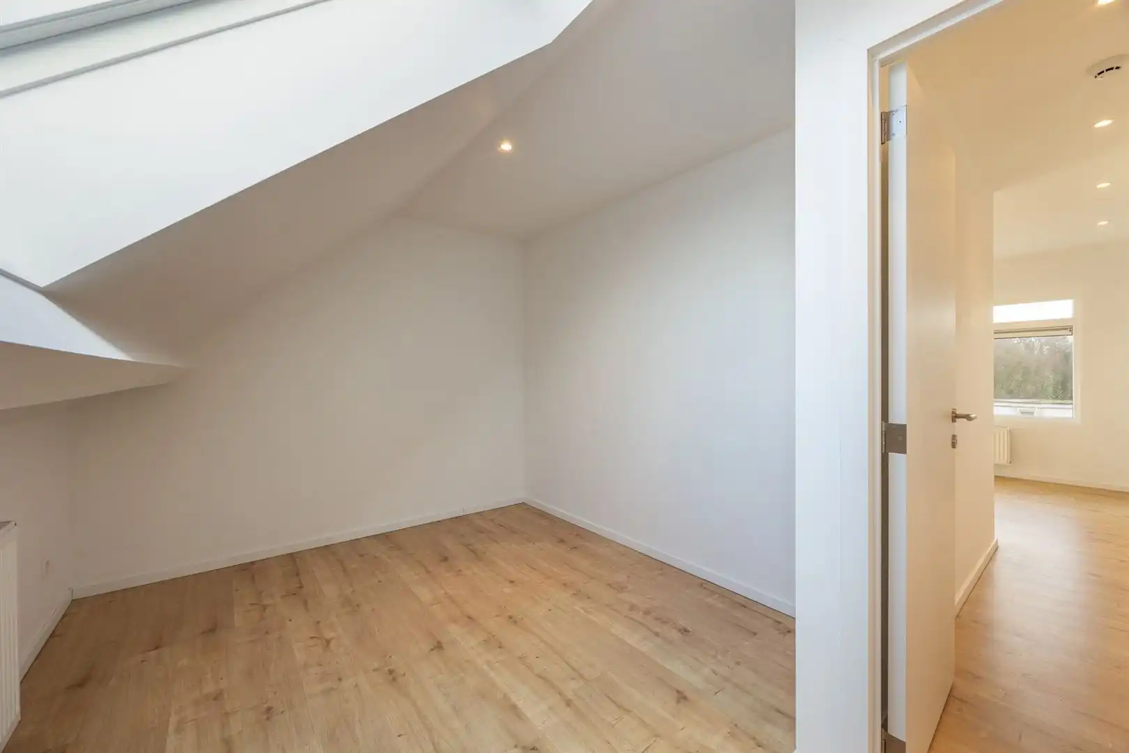 Instapklaar dakappartement met veel lichtinval foto 11