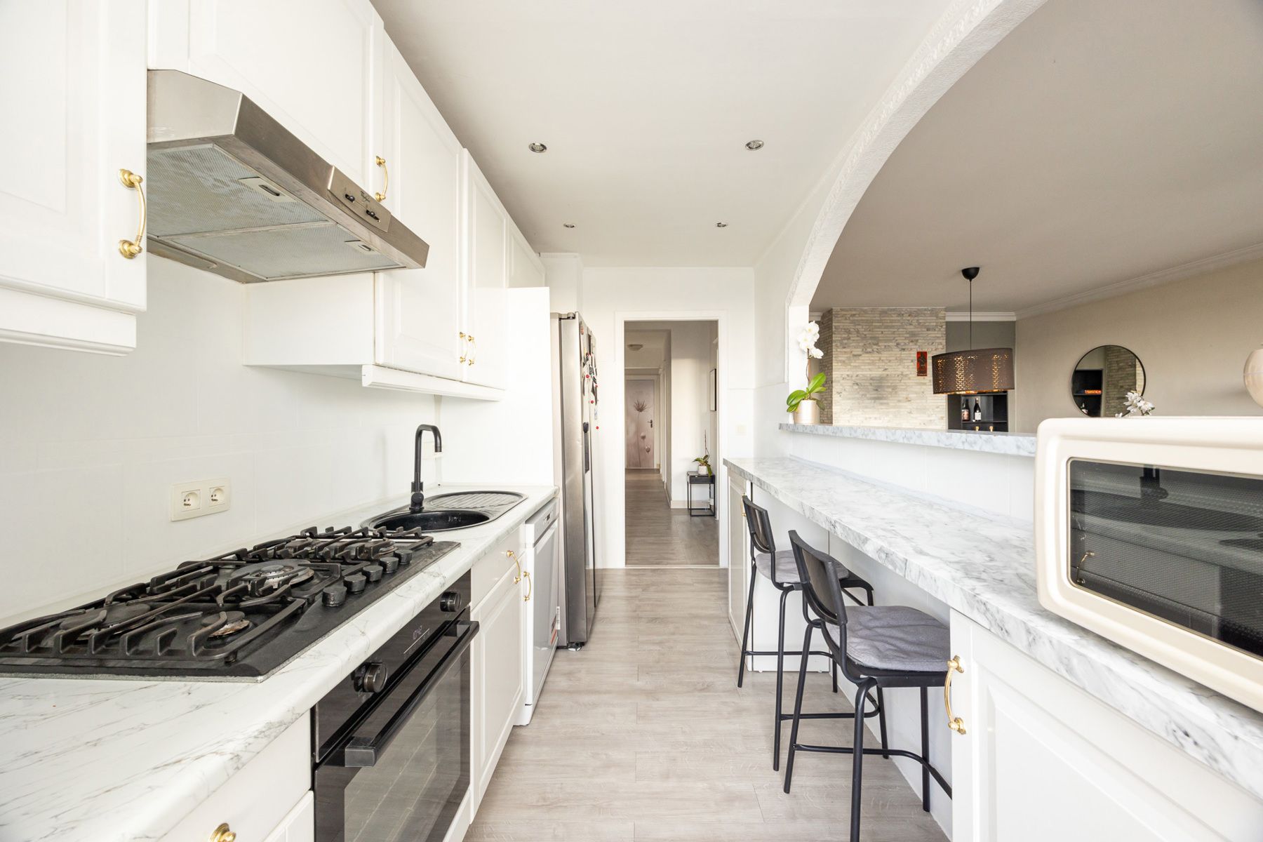 Verzorgd appartement met 3 slaapkamers vlakbij Rivierenhof! foto 7