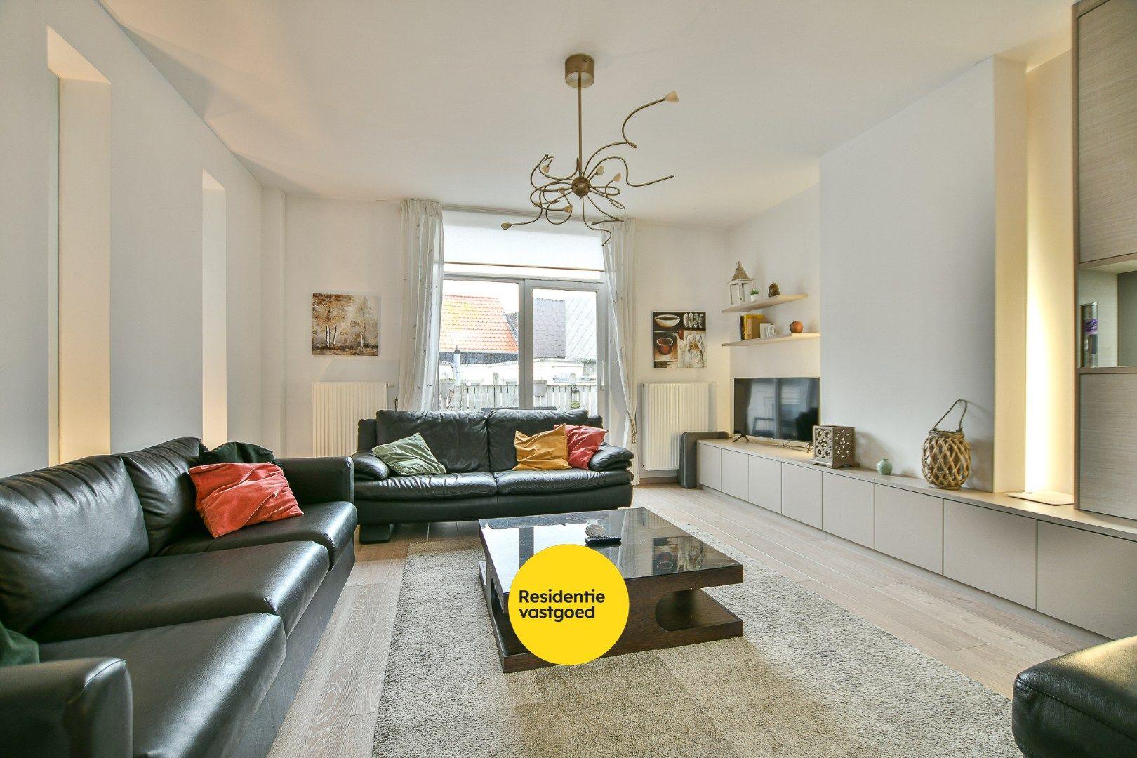 Comfortabel triplexappartement met 3 slaapkamers en terras in hartje Blankenberge foto 4