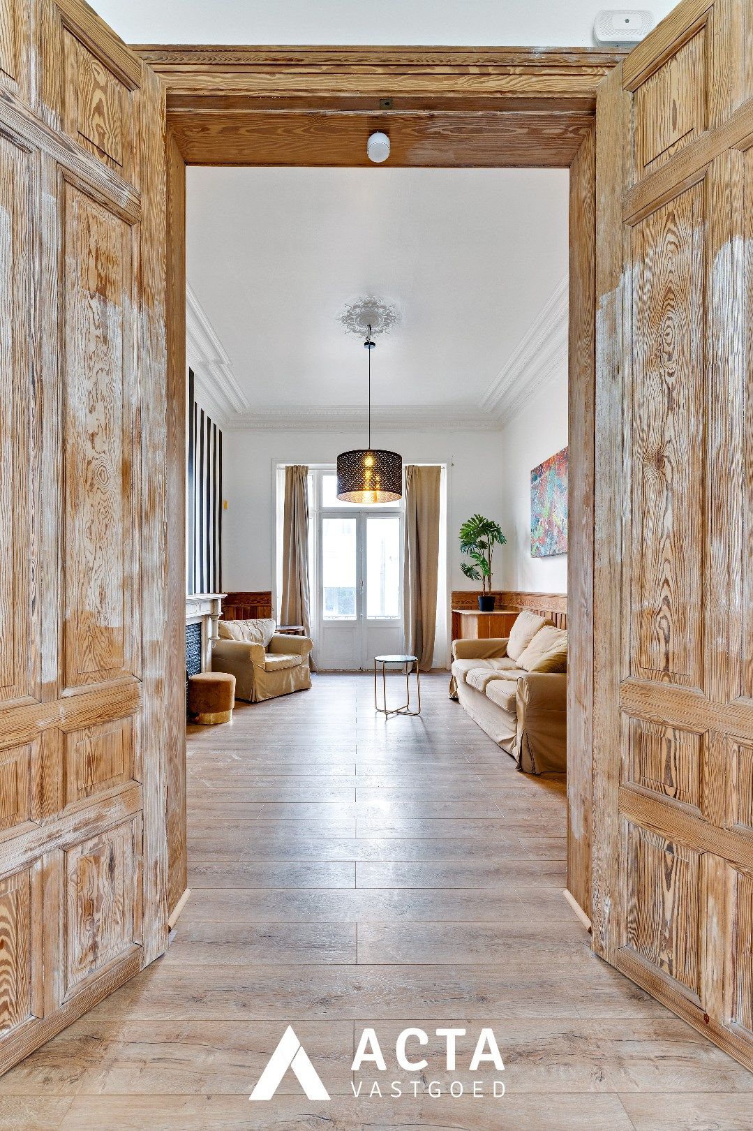 Gerenoveerde herenwoning met vier vergunde appartementen in hartje Oostende foto 5