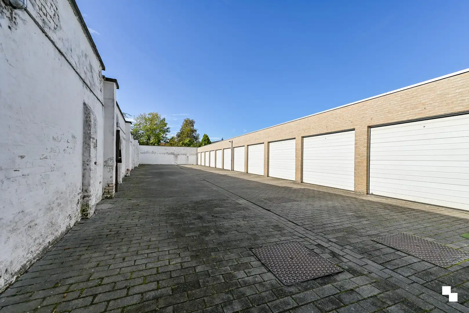Ruim appartement met drie slaapkamers & garagebox foto 26