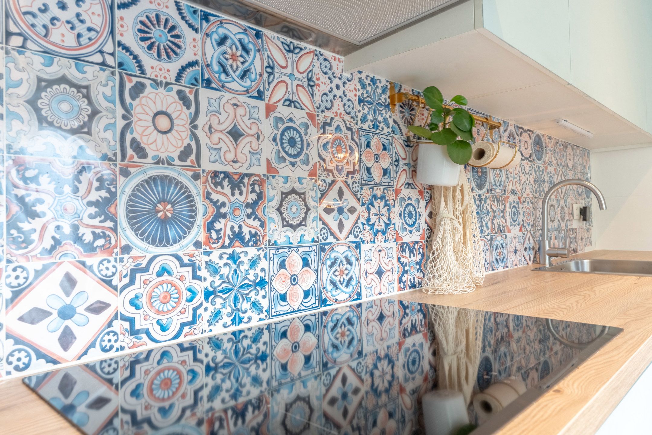 Recent gerenoveerde woning met 4 slpks en zij-ingang! foto 9