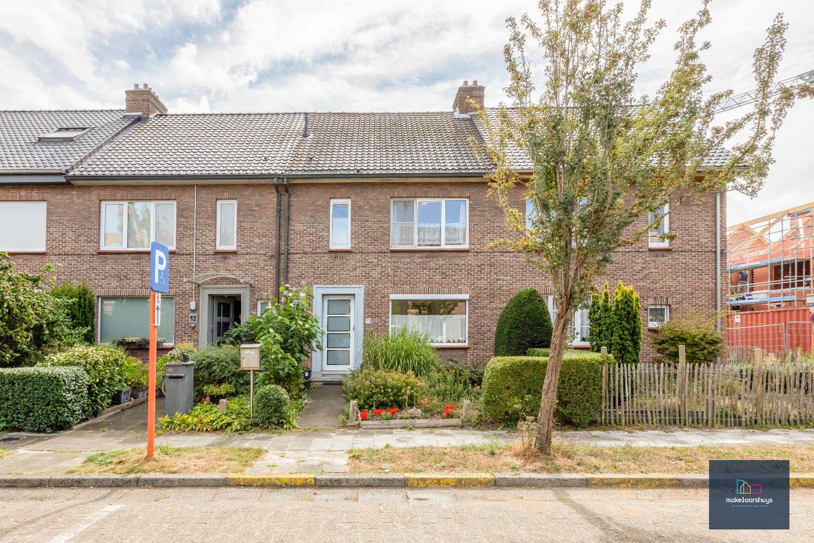 Hoofdfoto van de publicatie: Gunstig gelegen woning met tuin en garage