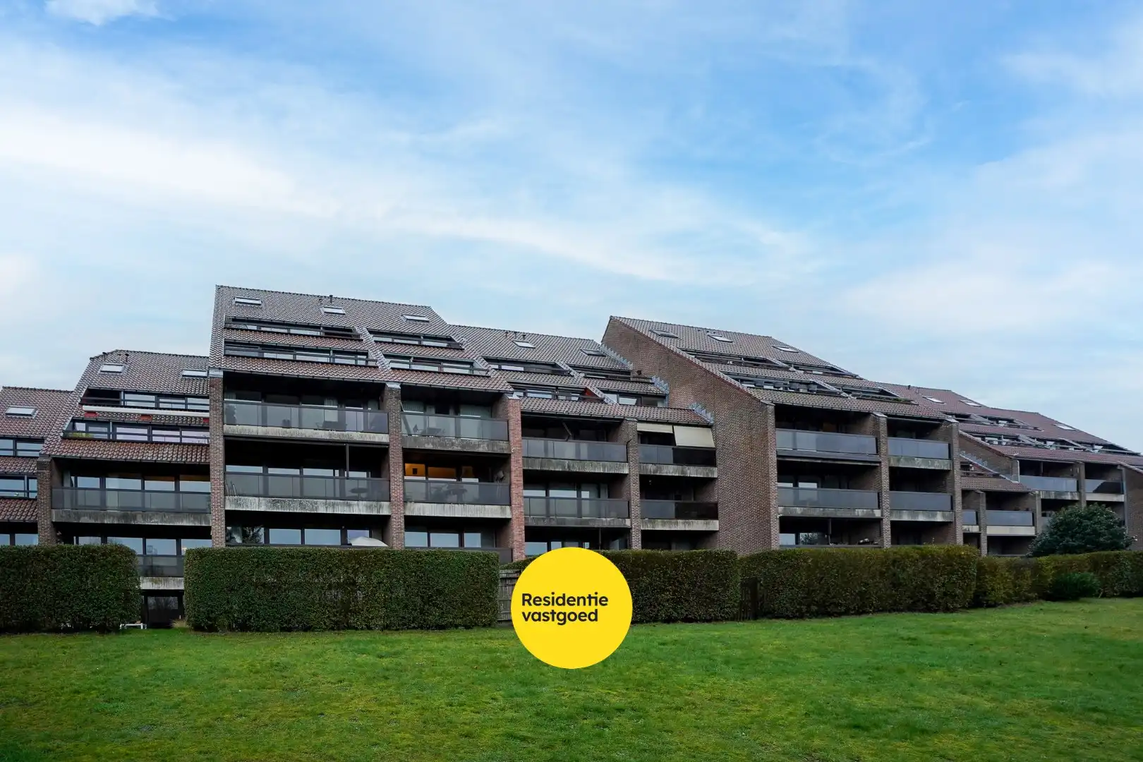 Ruim app met 2 slpks en zonnig terras te Kristus Koning foto 14