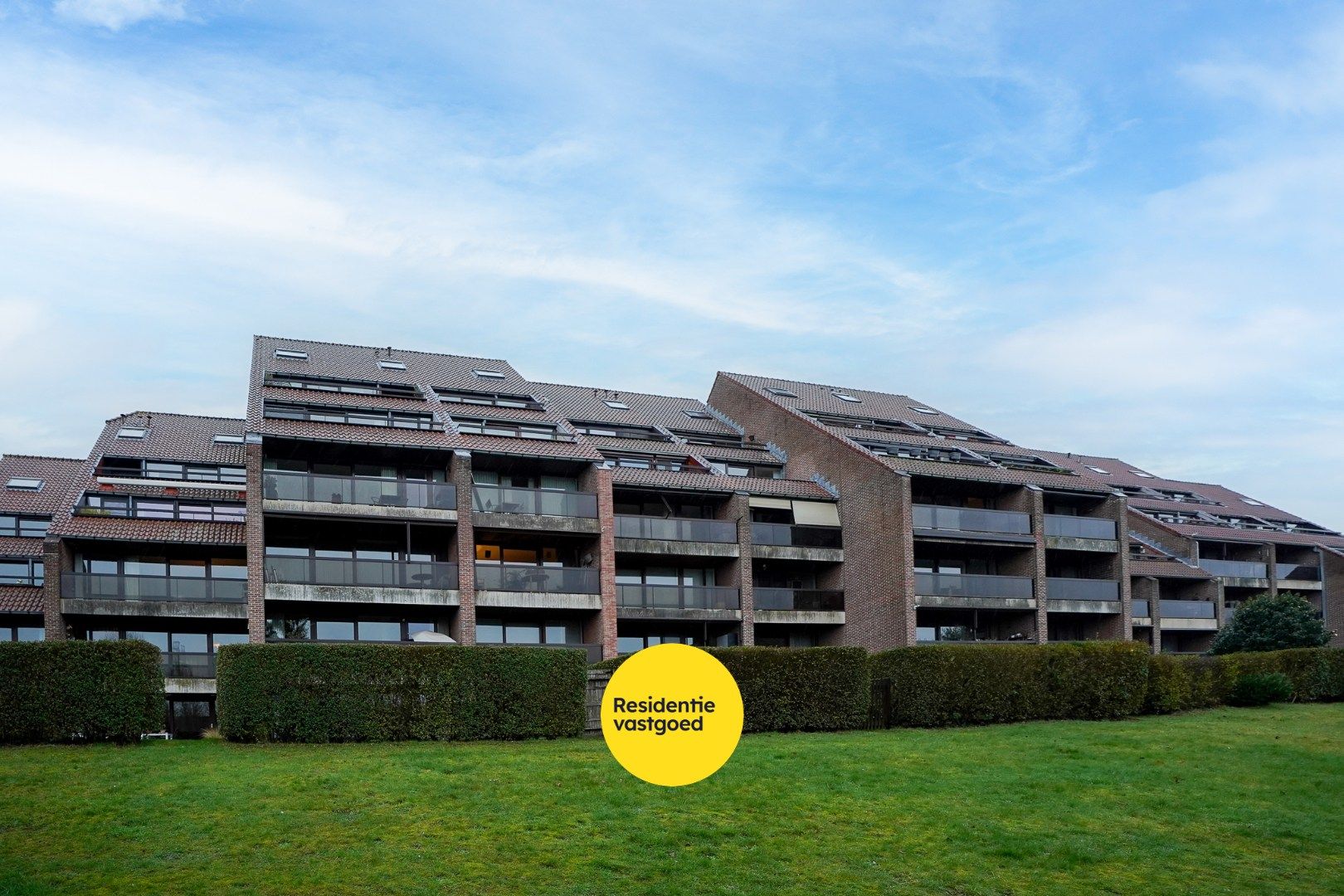 Ruim app met 2 slpks en zonnig terras te Kristus Koning foto 14