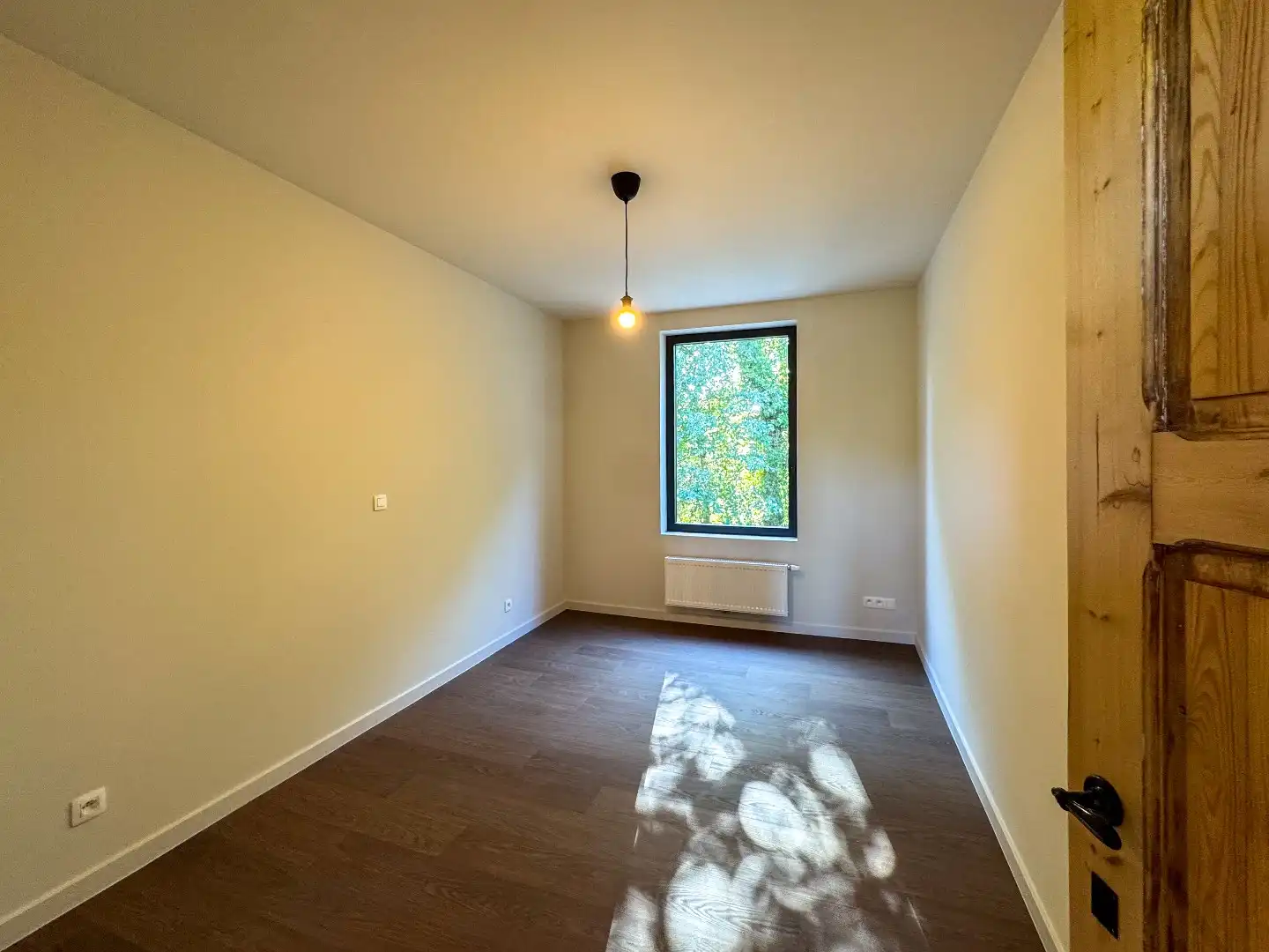 Prachtig gerenoveerde woning met 3 slaapkamers en tuin. foto 13