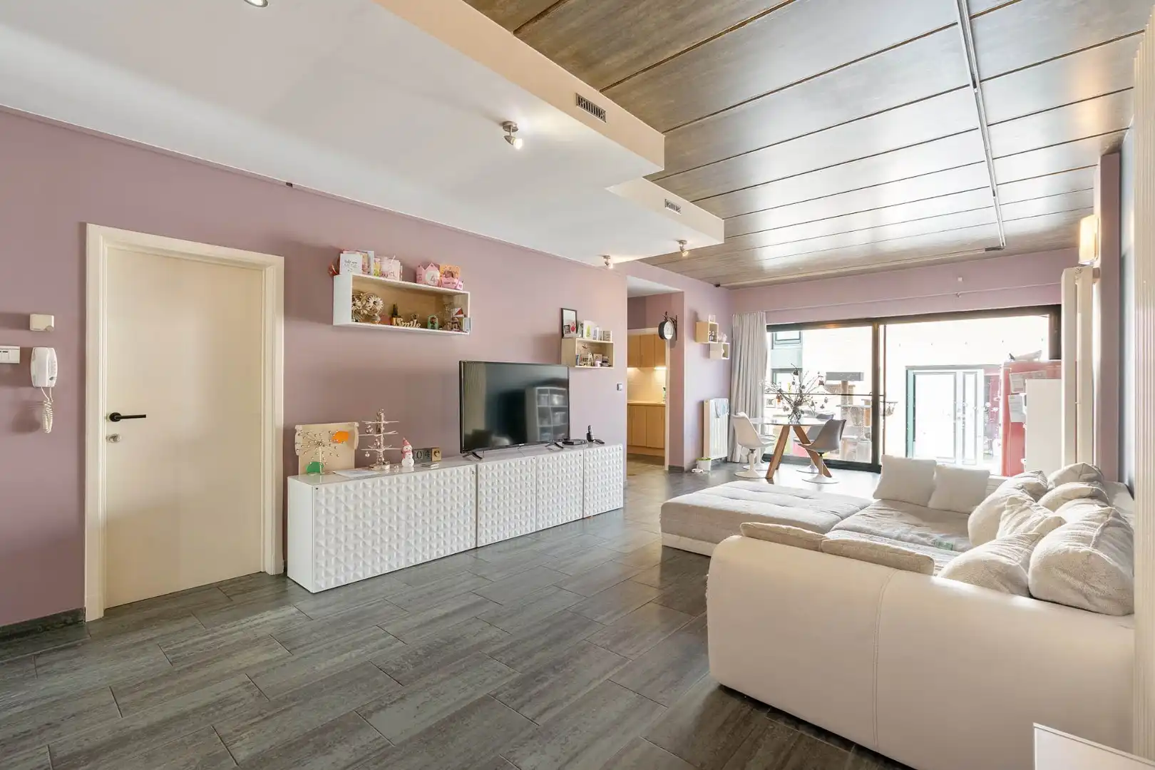 Gelijkvloersappartement (96m²) met 1 a 2 slaapkamers met ruim terras en standplaats - met achterliggende polyvalente ruimte (148 m²) foto 9