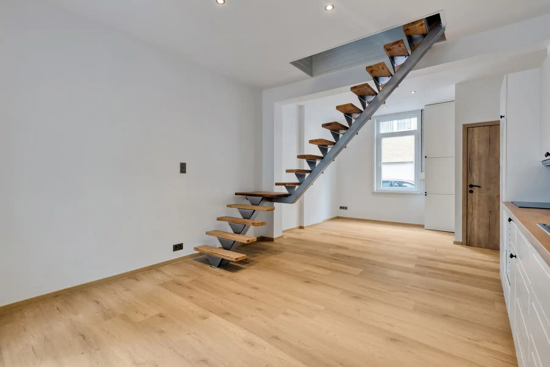Gerenoveerde rijwoning met 3 slaapkamers in het centrum  foto 6