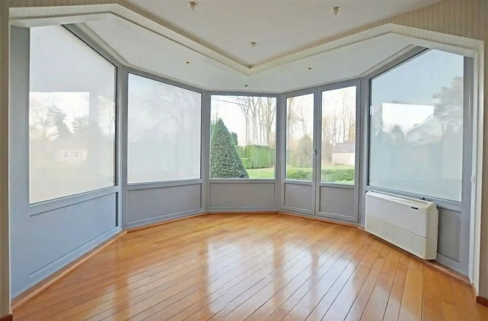 Tijdloze residentiële villa in doodlopende straat foto 11