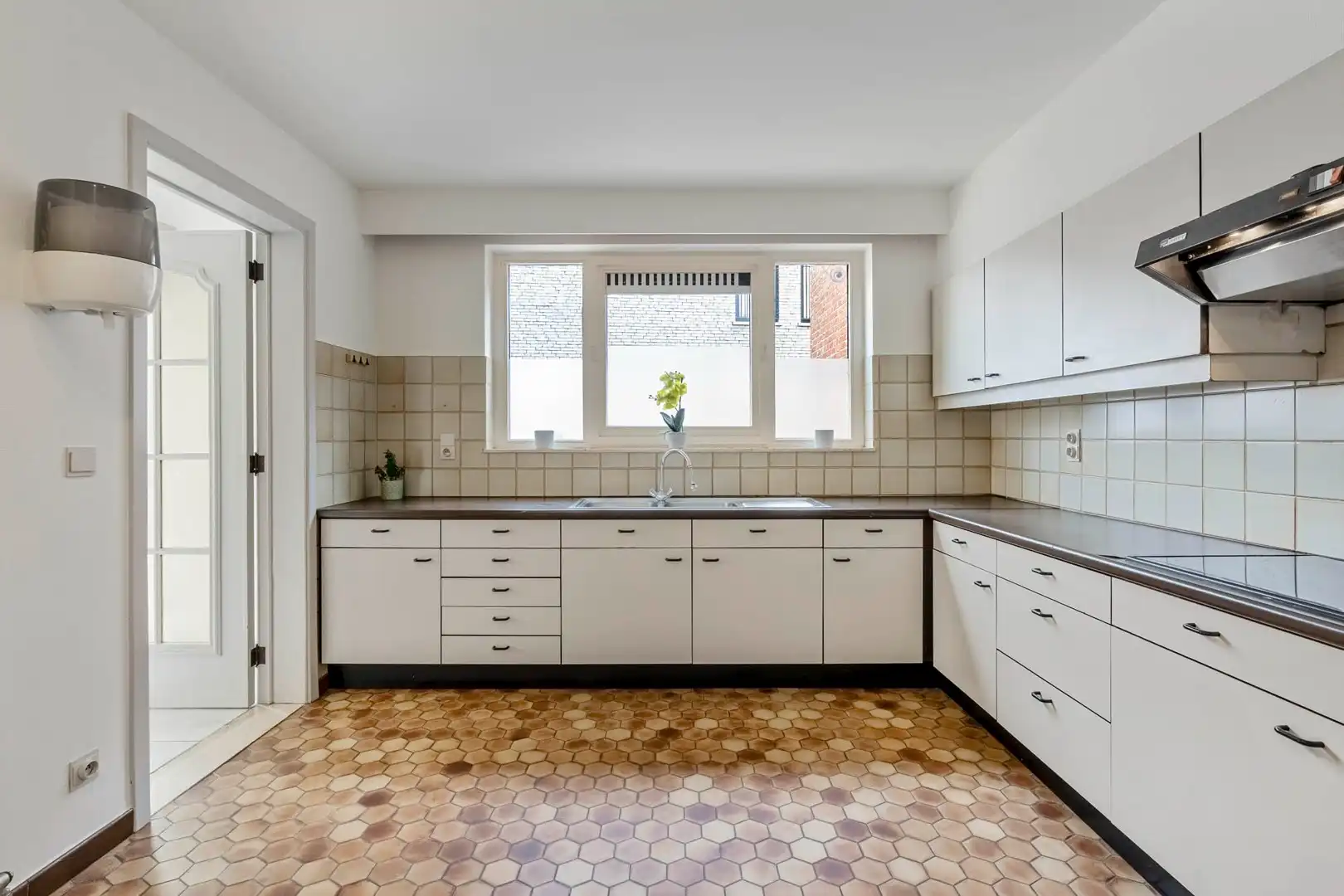 Woning met handelspand op een toplocatie in Kortenaken foto 9