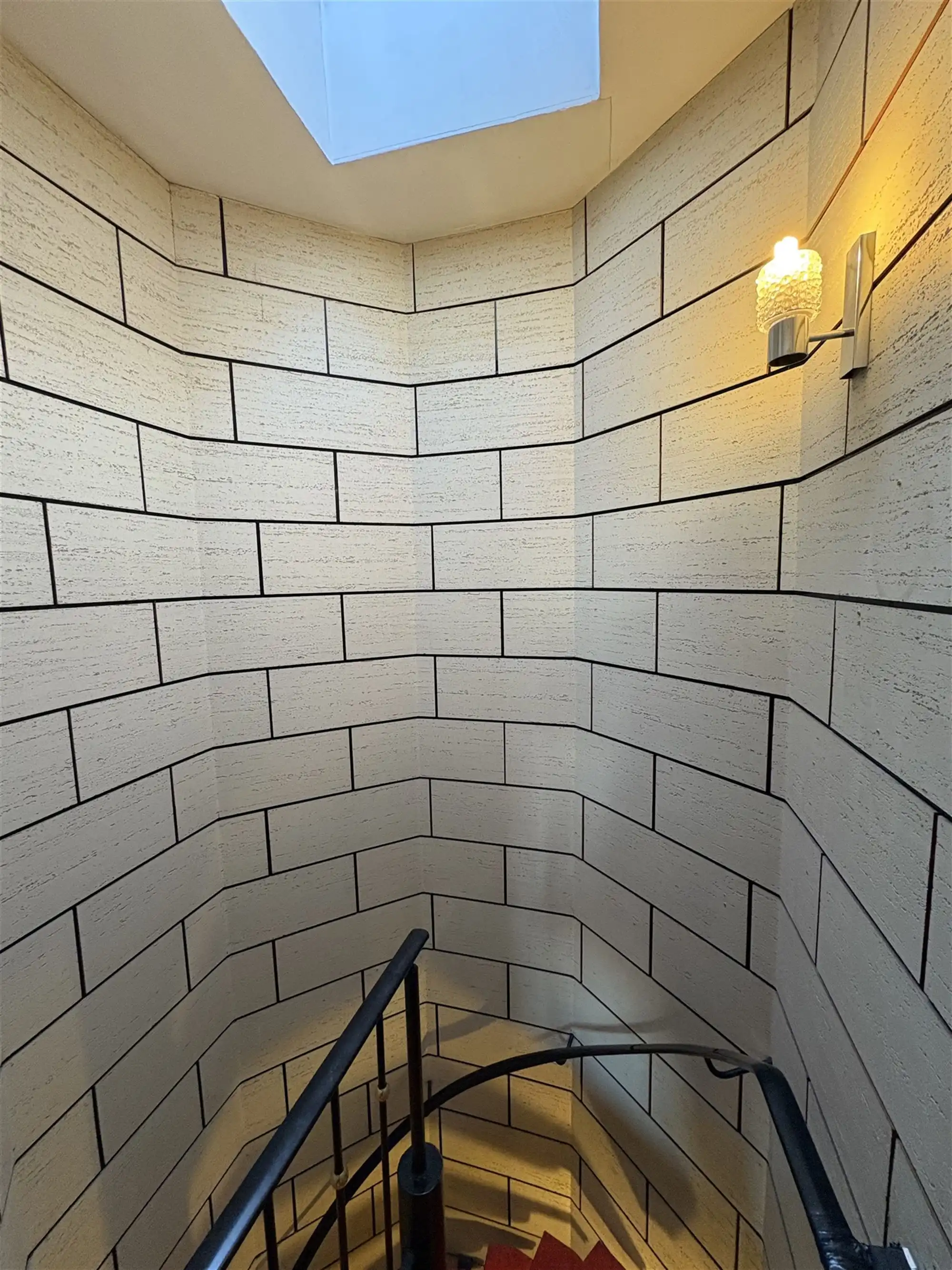 Bel-etagewoning met garage aan Sint-Andriesplaats. foto 18