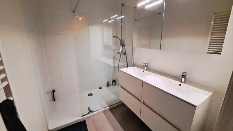 instapklaar nieuwbouw appartement met 2 terassen te huur in Sint-Michiels Brugge foto 6