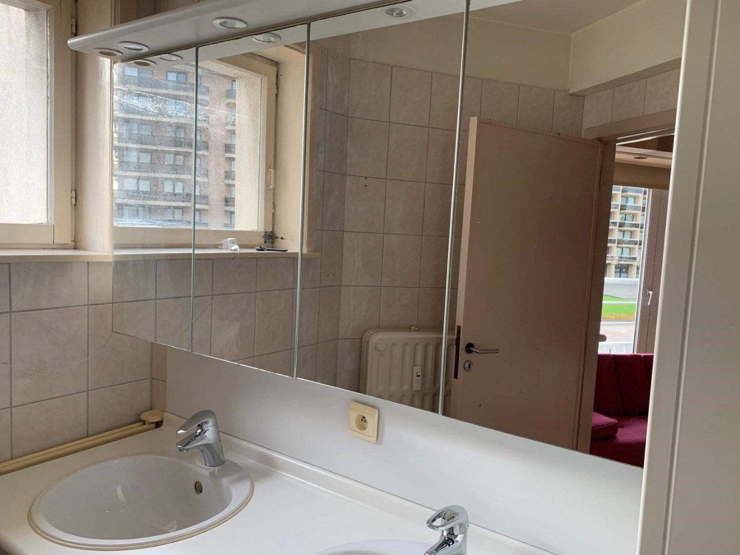 Zonnige studio nabij zeedijk foto 12