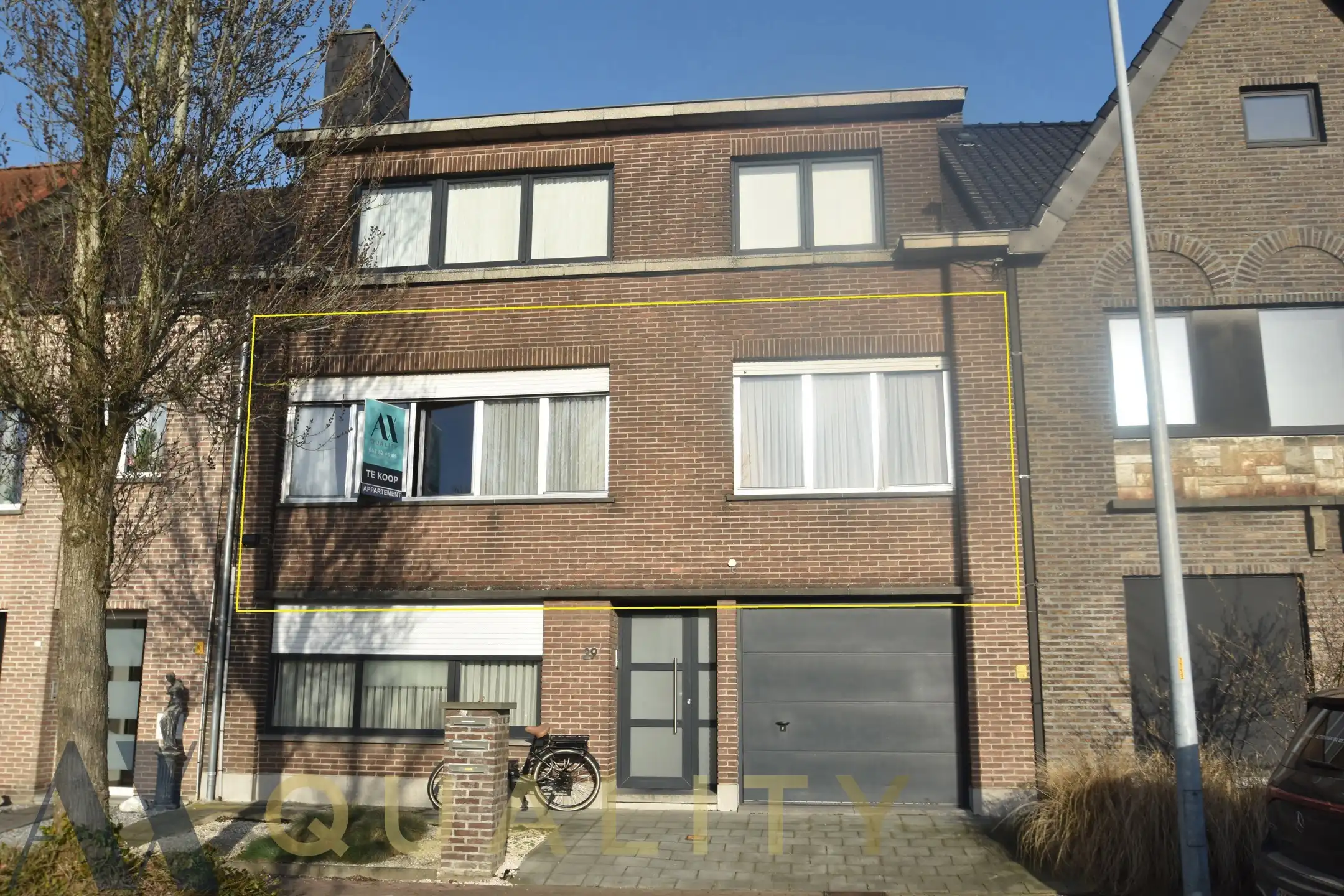 Rustig gel. 2 slpk.appt. (95 m²) met overdekt terras en kelder foto {{pictureIndex}}