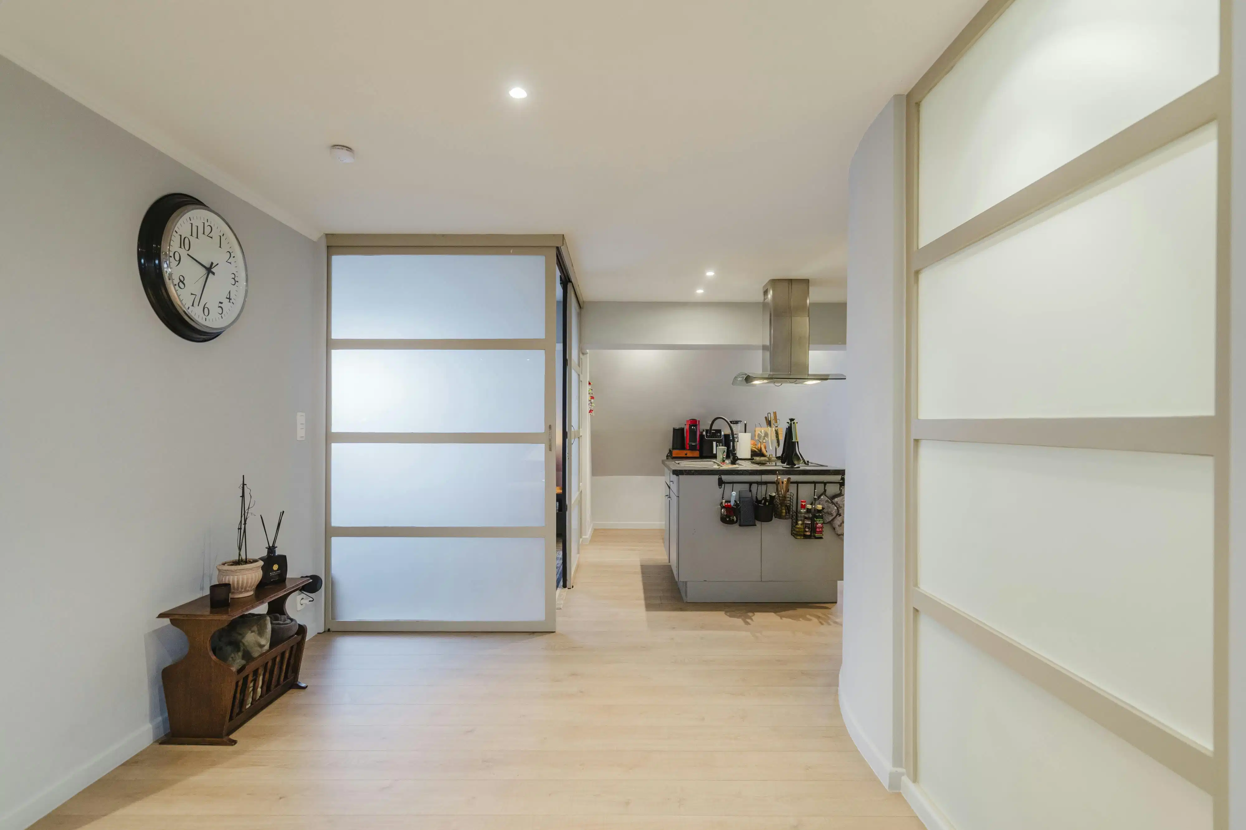 Eén-slaapkamerappartement te koop in hartje Kortrijk! foto 8