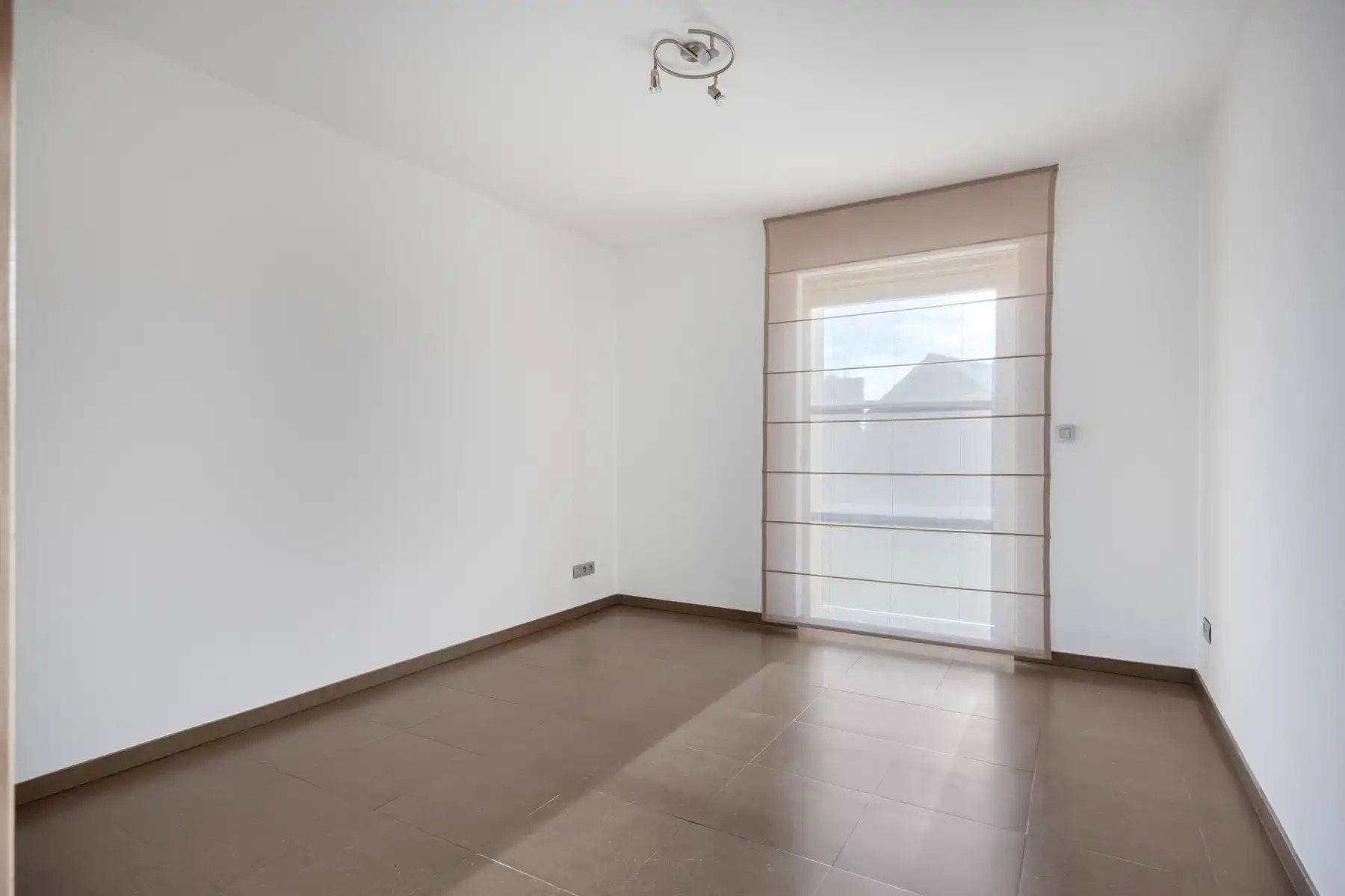 Luxueuze woning met 4/5 slpk. op 11a90ca in Neeroeteren.  foto 16