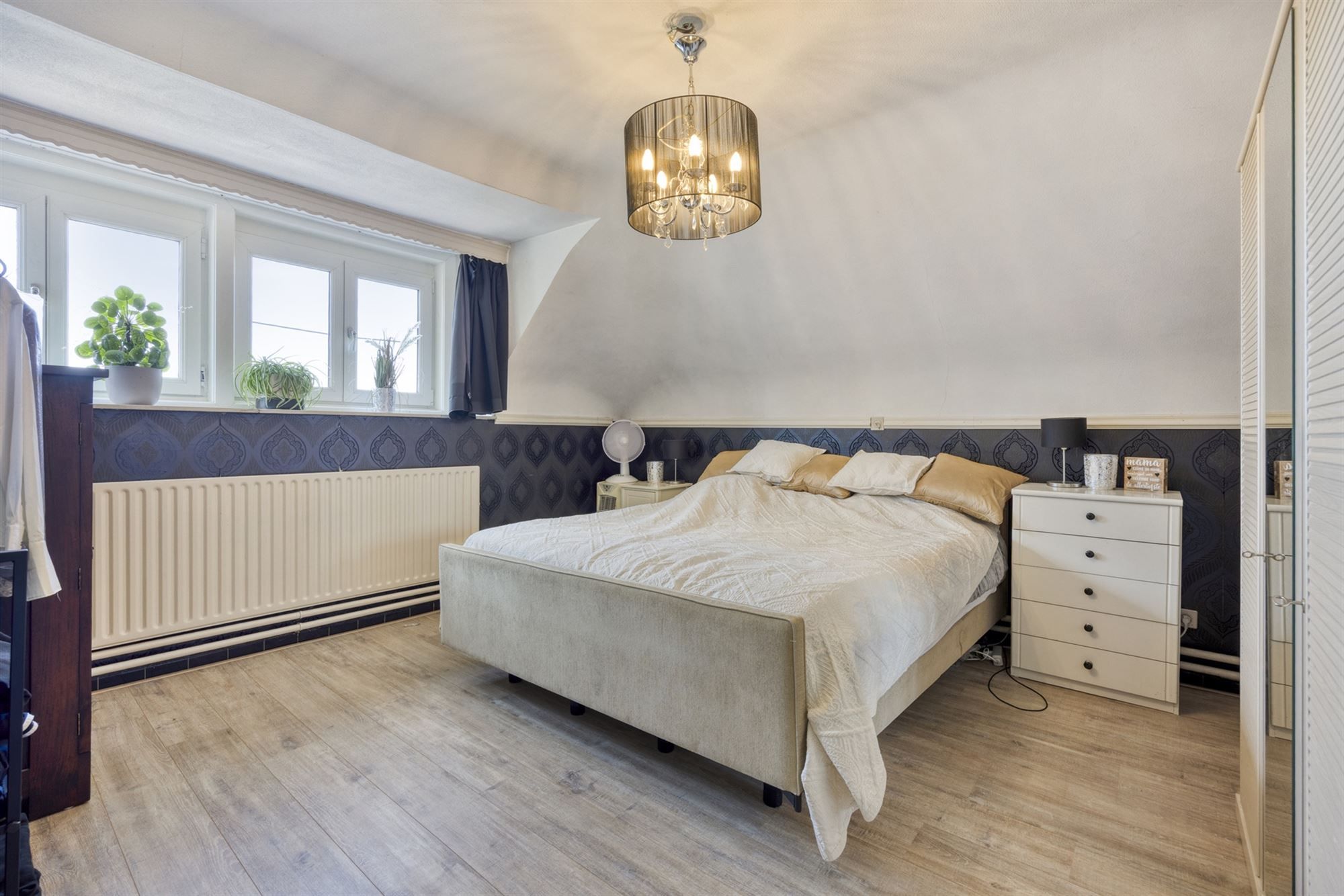 Verassend royale gezinswoning met 4 a 5 slaapkamers foto 33