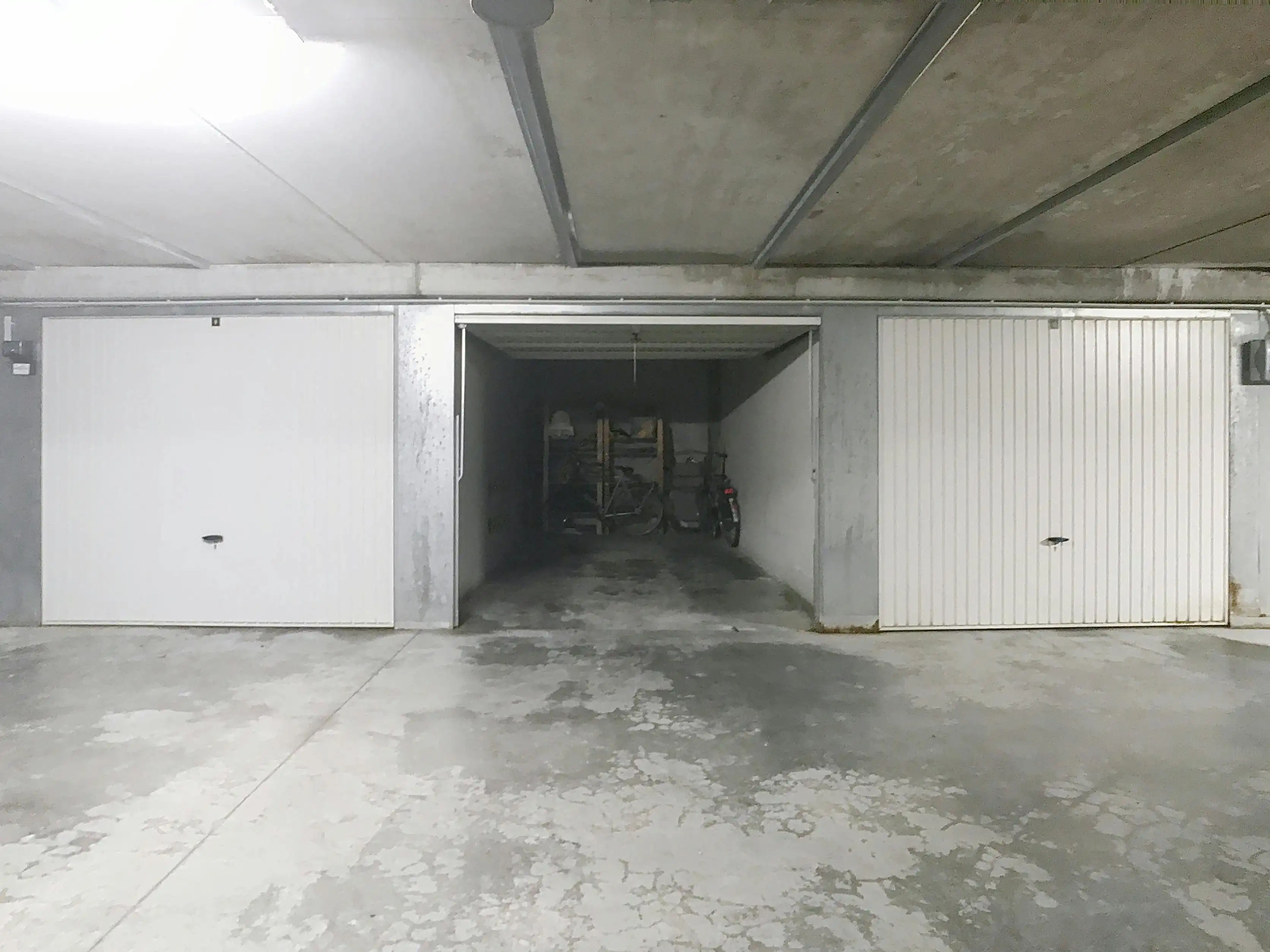 Vlot bereikbare garagebox te koop te Middelkerke! foto 4