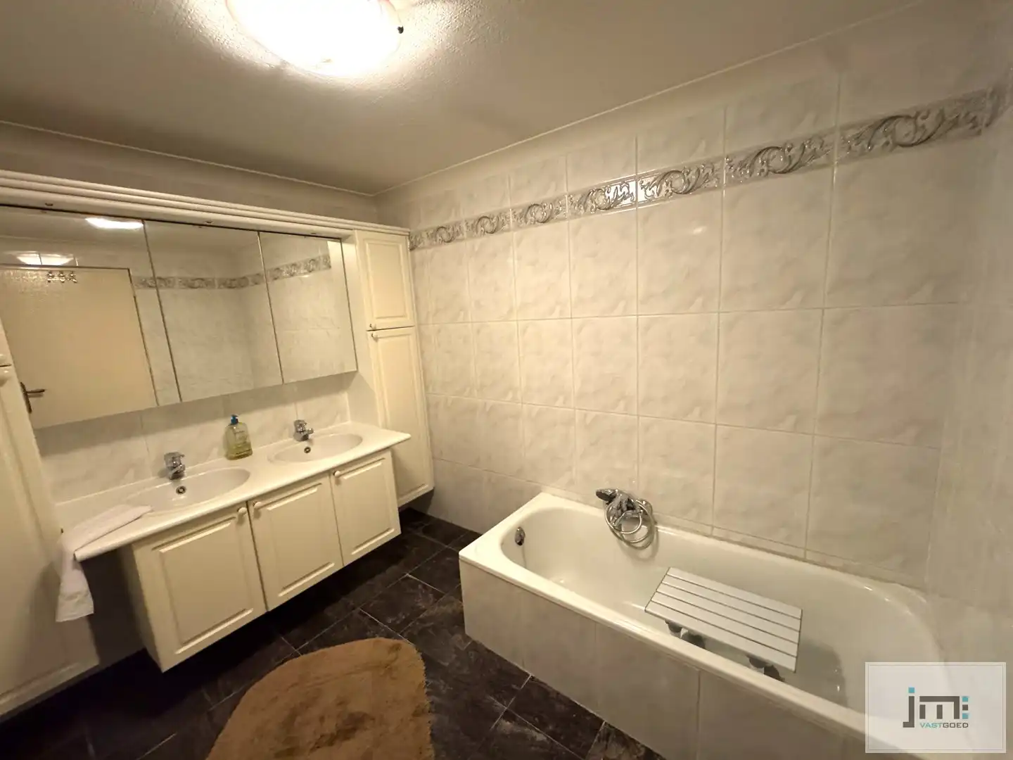Charmante woning in het rustige Guigoven foto 7