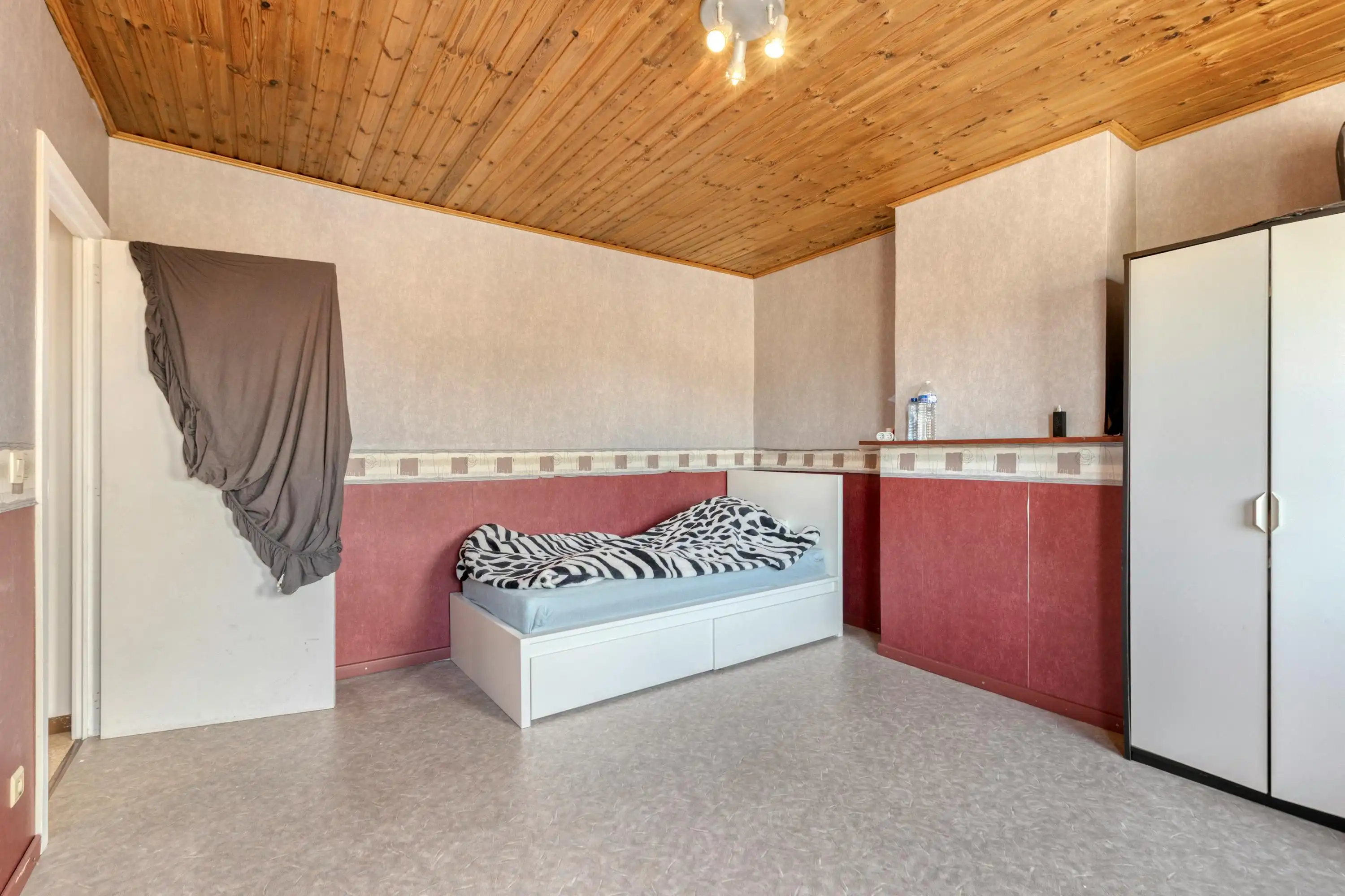 Ruime woning met 4 slaapkamers te koop in Strombeek foto 22