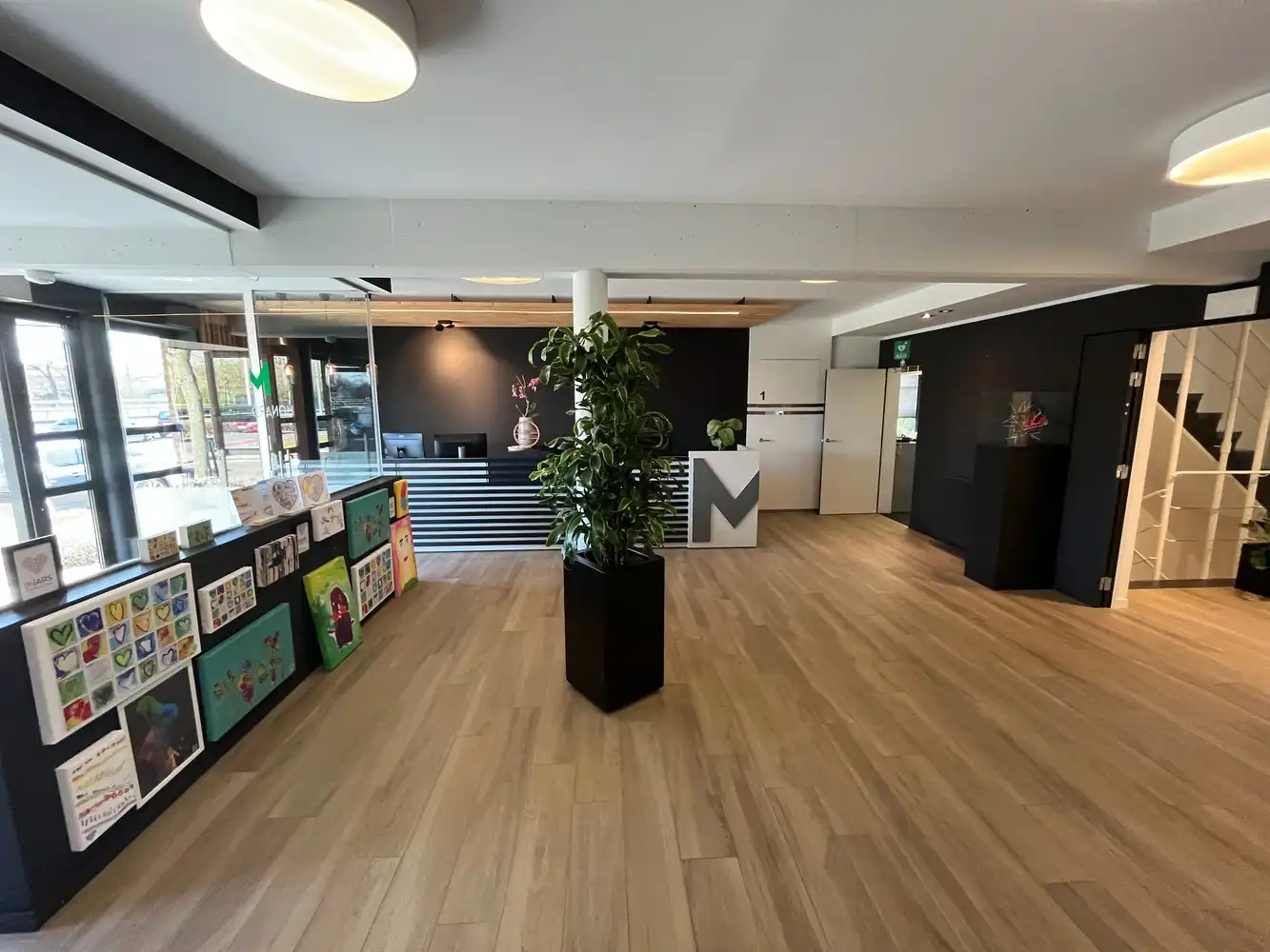 Kantoorgebouw met 54 parkeerplaatsen foto 7