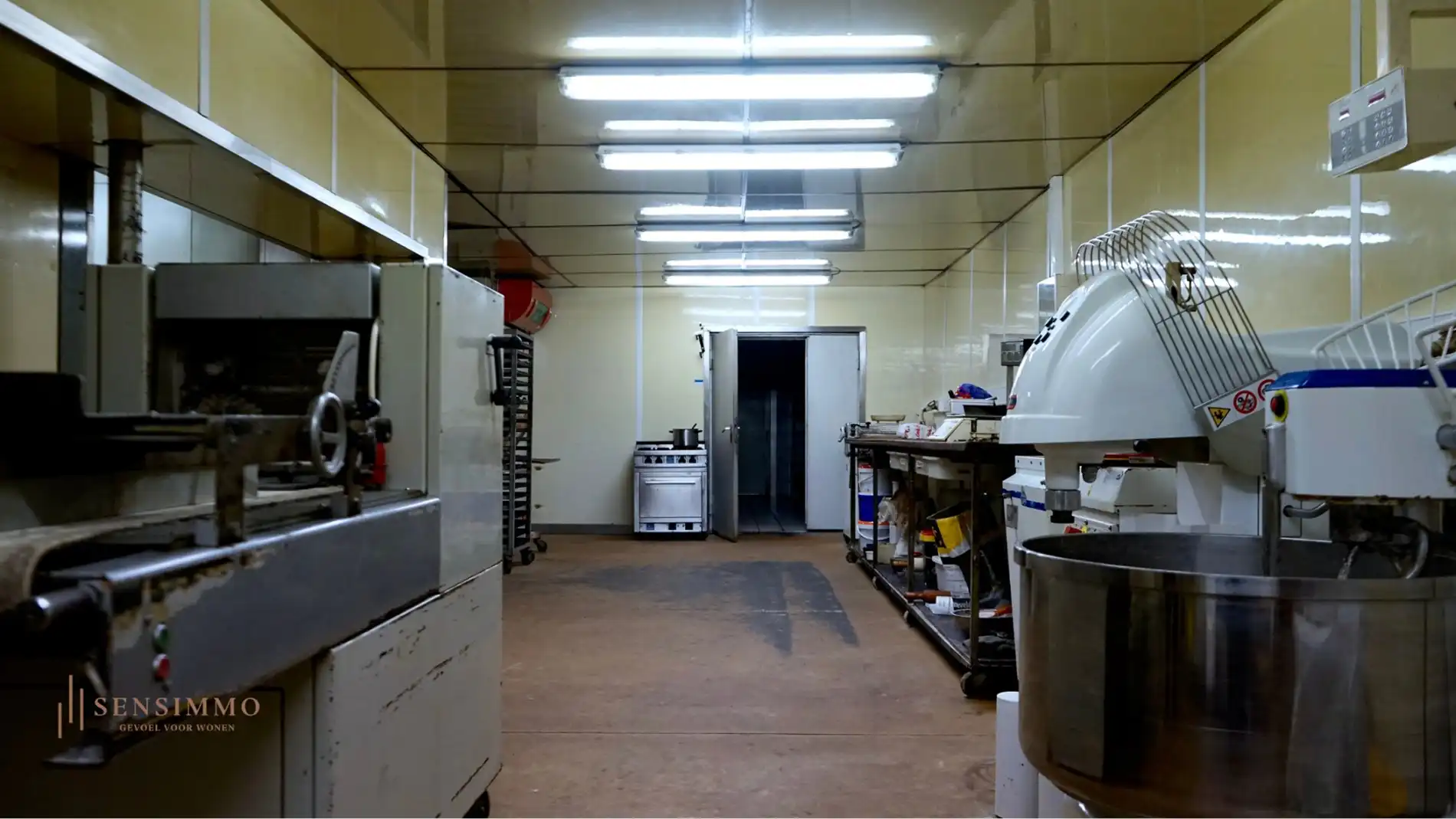 Te renoveren handelshuis/Bakkerij met inboedel nabij LABIOMISTA foto 6
