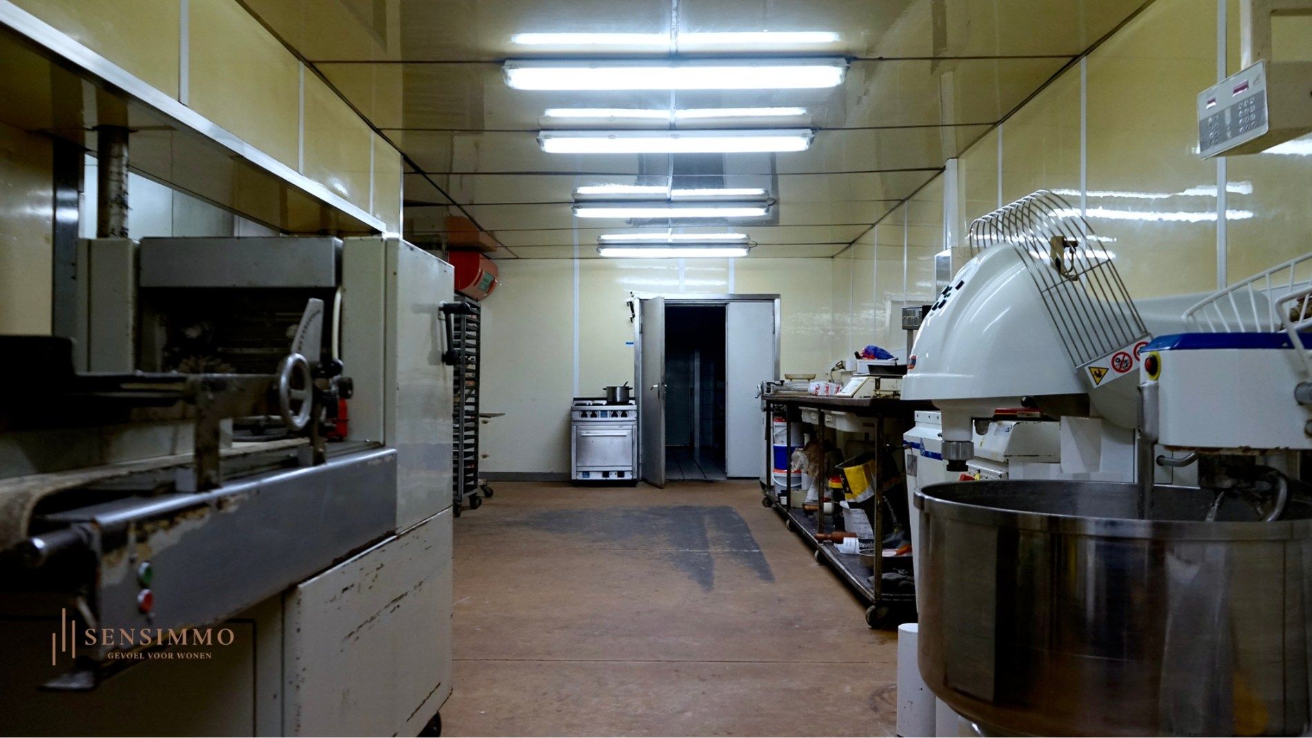 Te renoveren handelshuis/Bakkerij met inboedel nabij LABIOMISTA foto 6