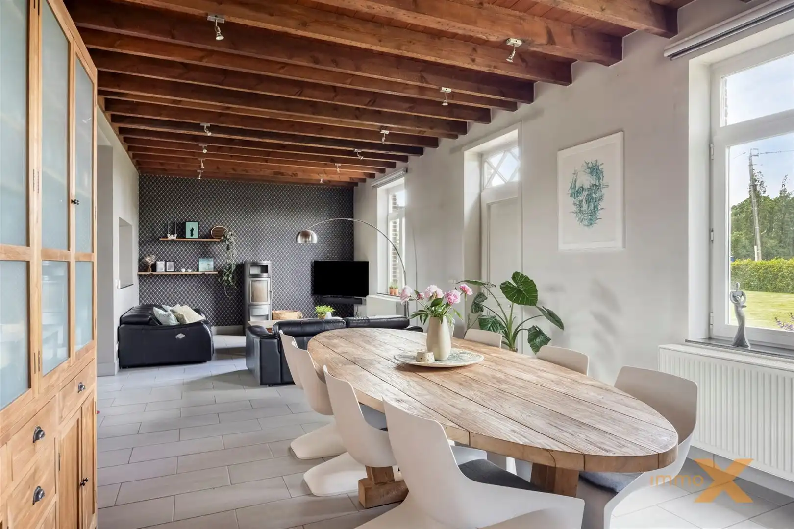 INSTAPKLARE HOEVEWONING MET STALLINGEN EN WEIDEN foto 5