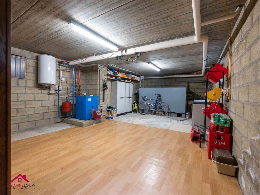 Charmante vrijstaande woning met garage foto 41