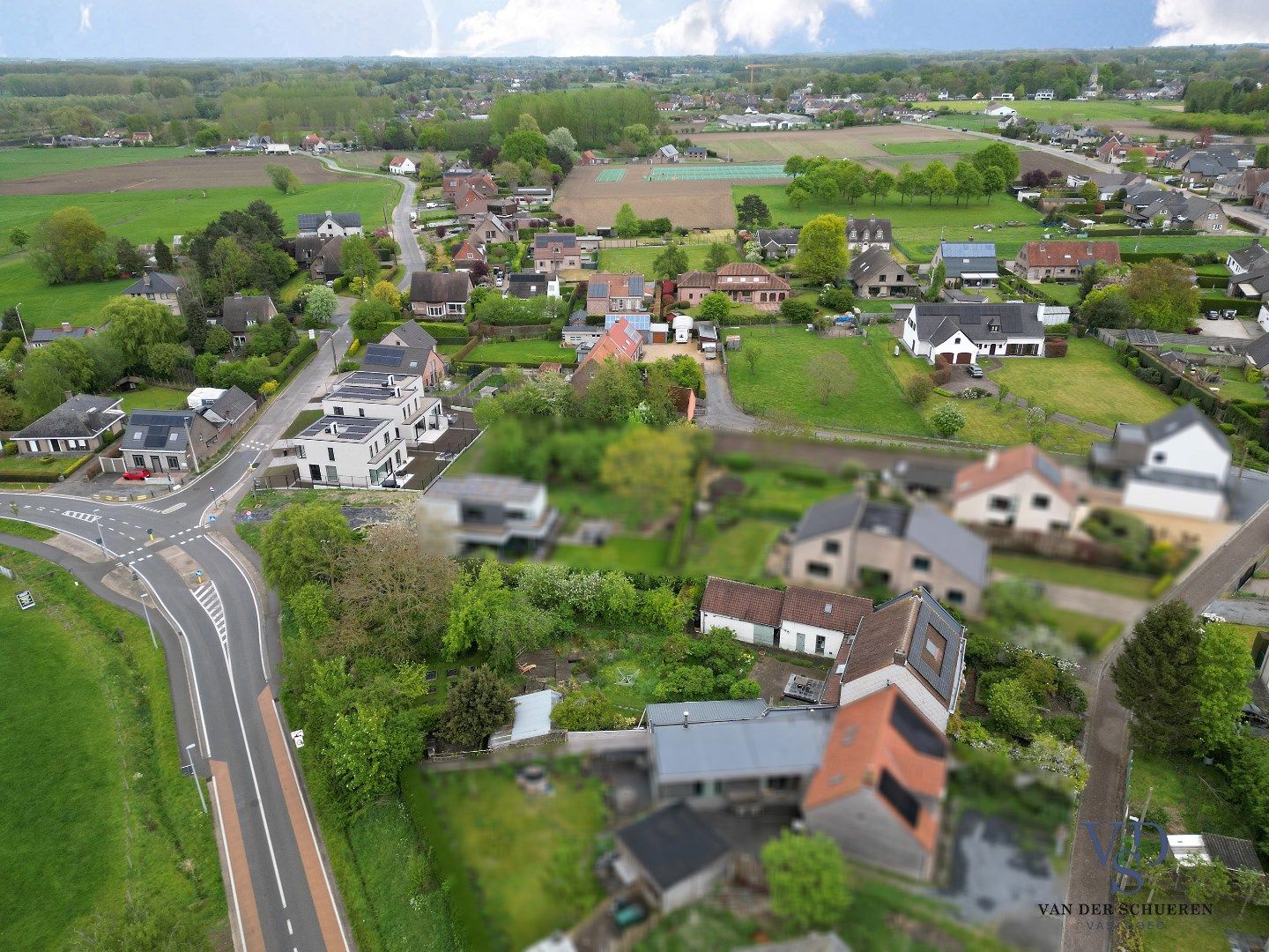 Charmante woning op royaal perceel van 1.618 m² foto 43