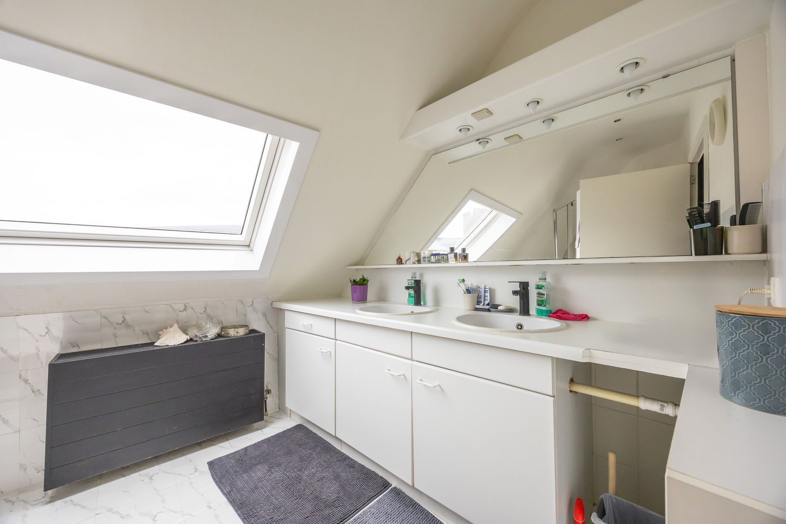 Charmante rijwoning met zonnige binnentuin foto 9