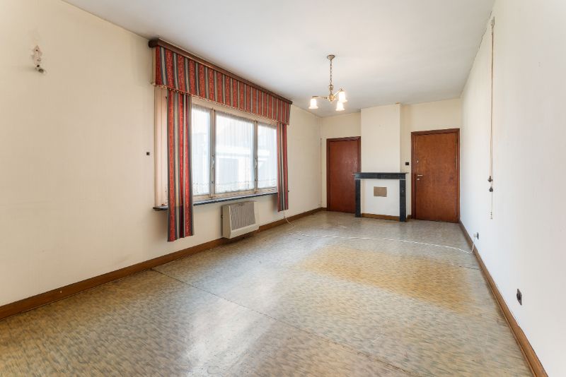 Te renoveren burgerwoning met enorm potentieel in hartje Roeselare foto 18