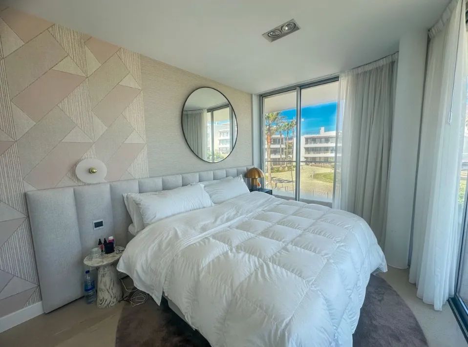 Exclusief frontline beach appartement in Estepona – wonen in pure luxe met spectaculair zeezicht! foto 9