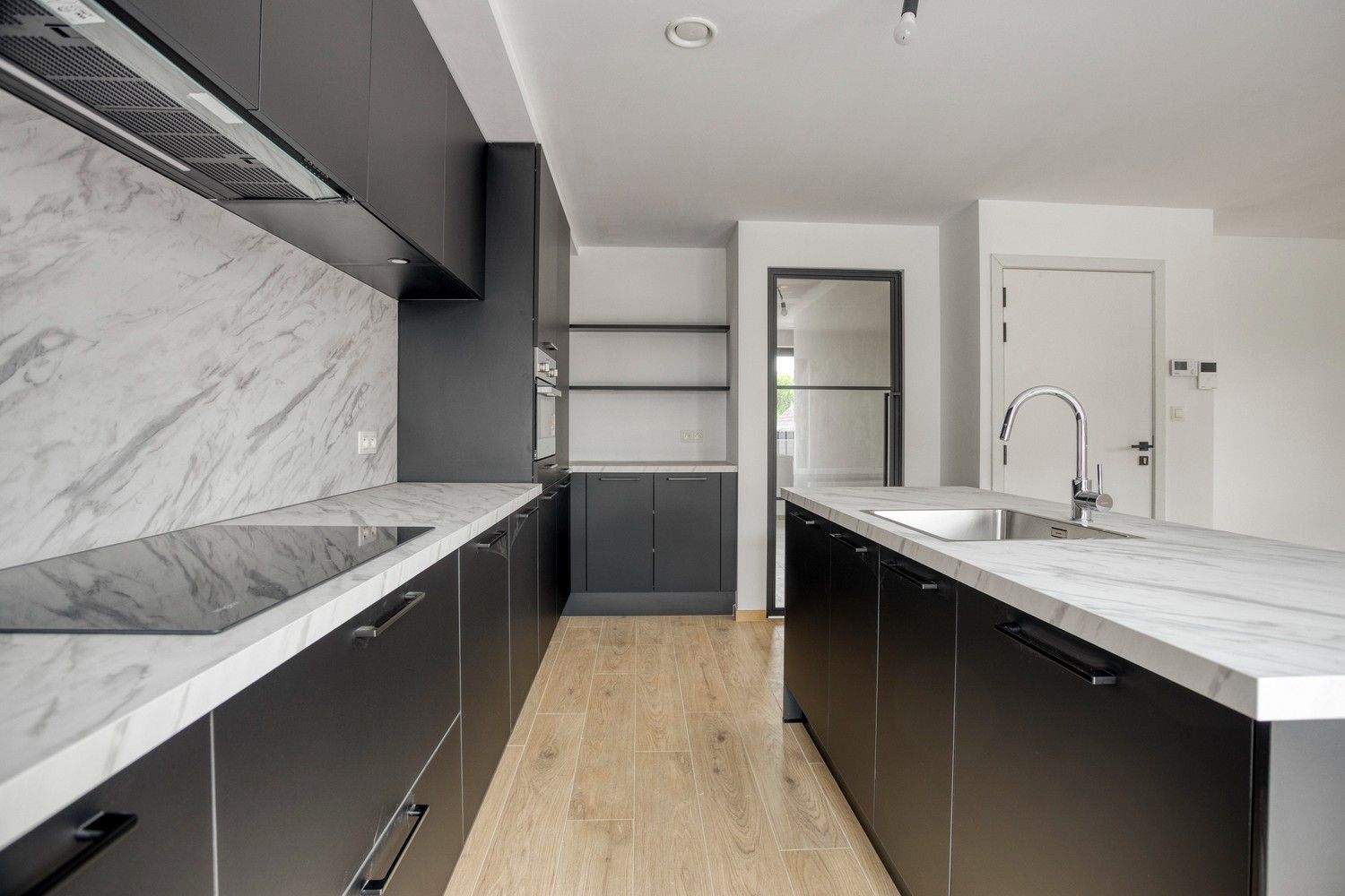 Recent gerenoveerd en energiezuinig duplex-appartement met 3 slaapkamers in Oudsbergen foto 4