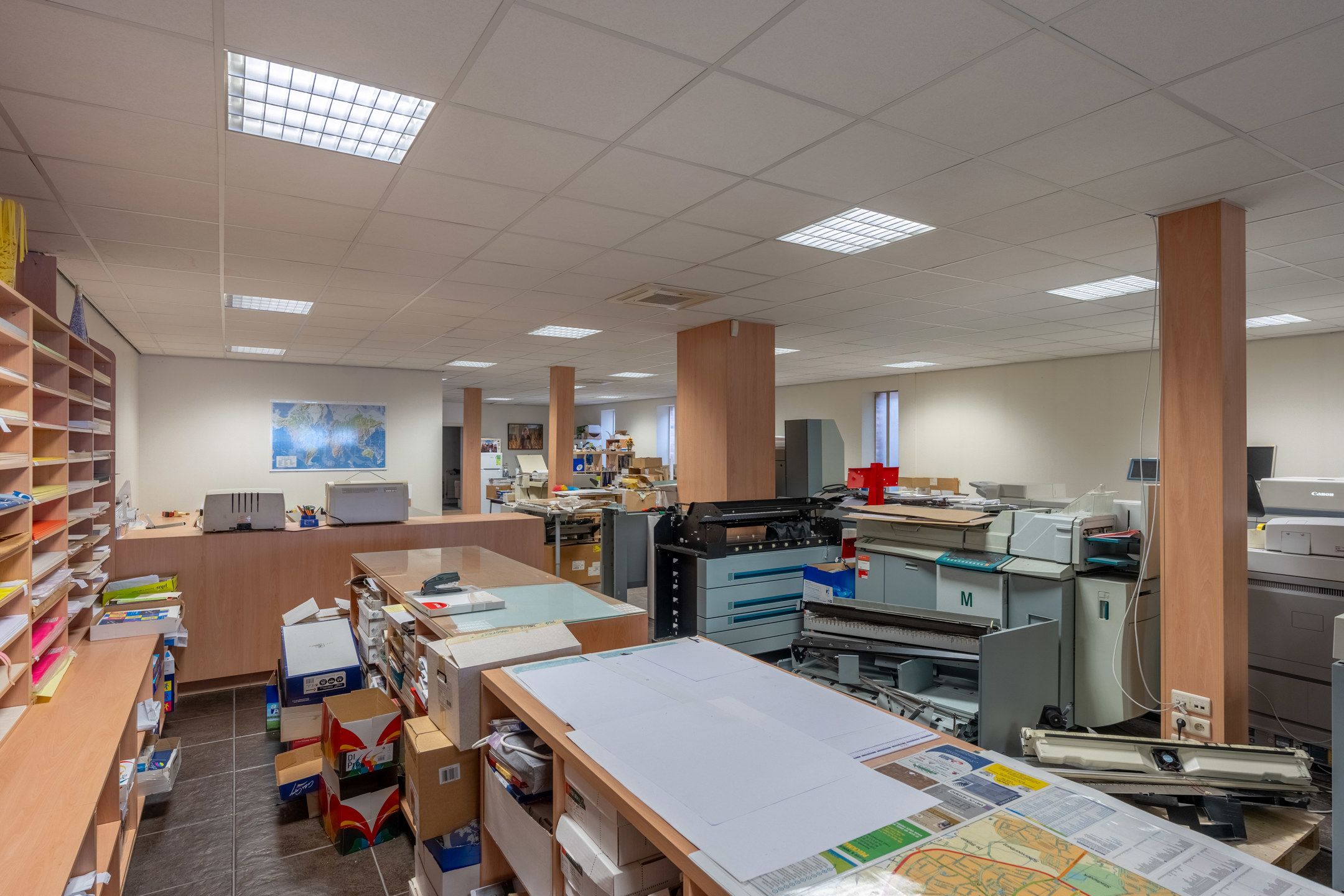 Verrassend ruime handelswoning met bovenliggend appartement. foto 9